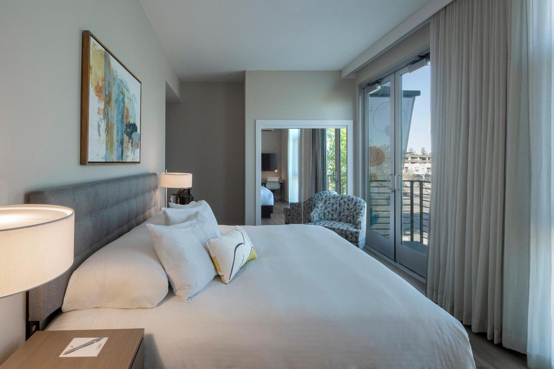 Art House Hotel photo 22