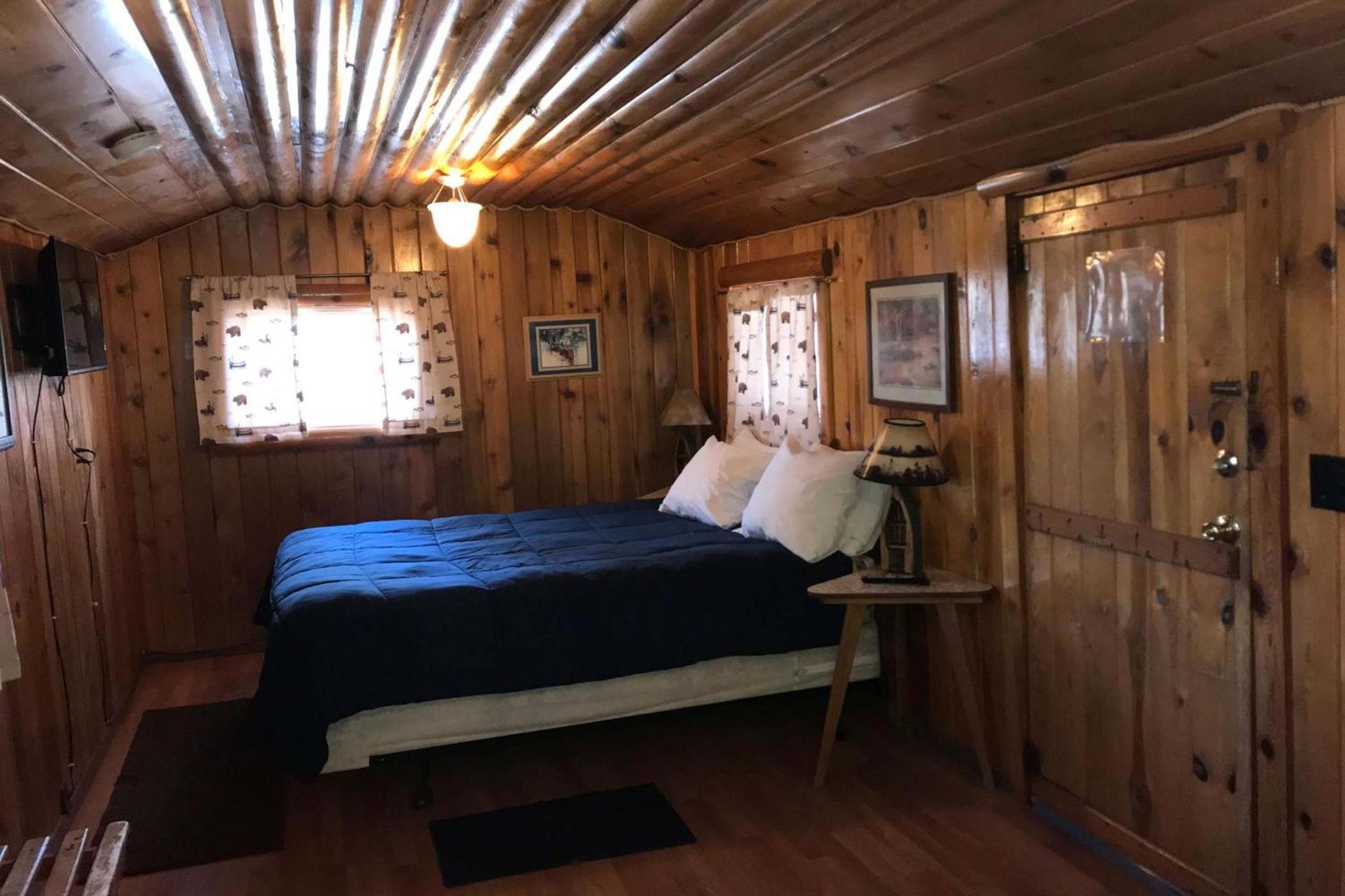 Elkhorn Lodge photo 58