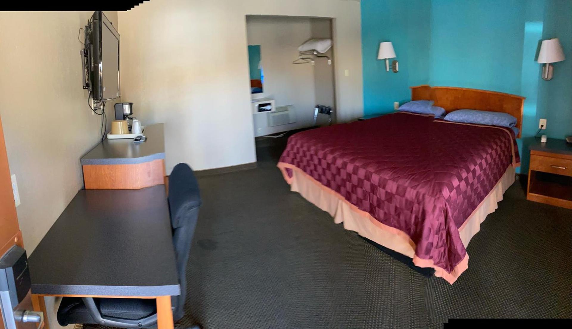 Lone Pine Budget Inn photo 11