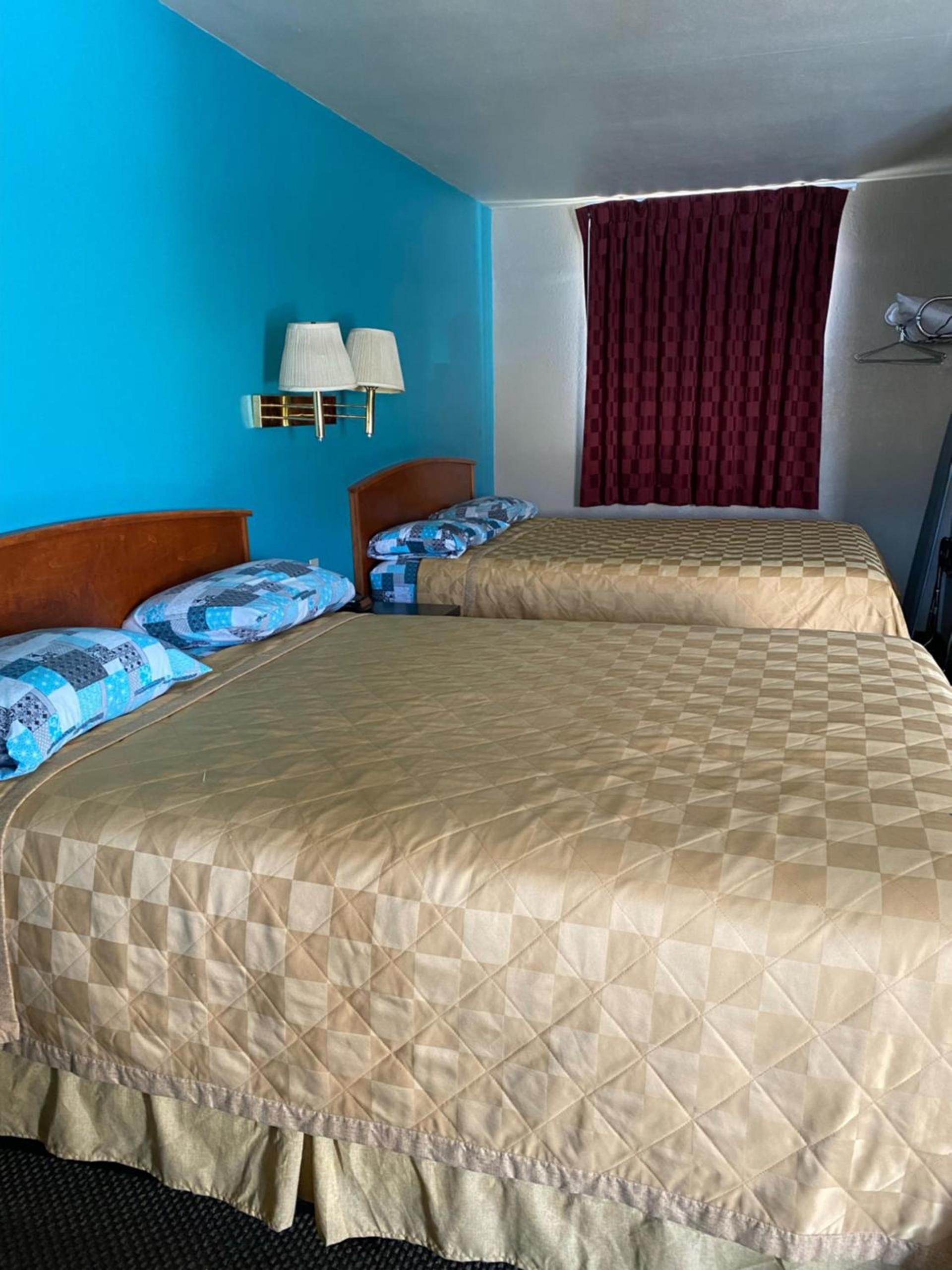 Lone Pine Budget Inn photo 21