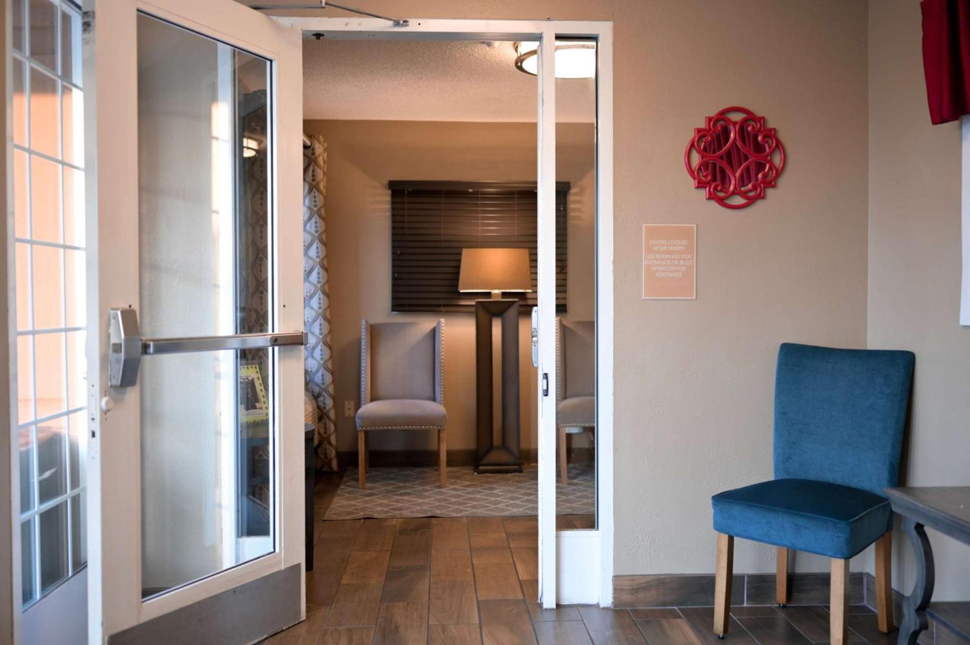 Sonesta Simply Suites Clearwater St Petersburg photo 4