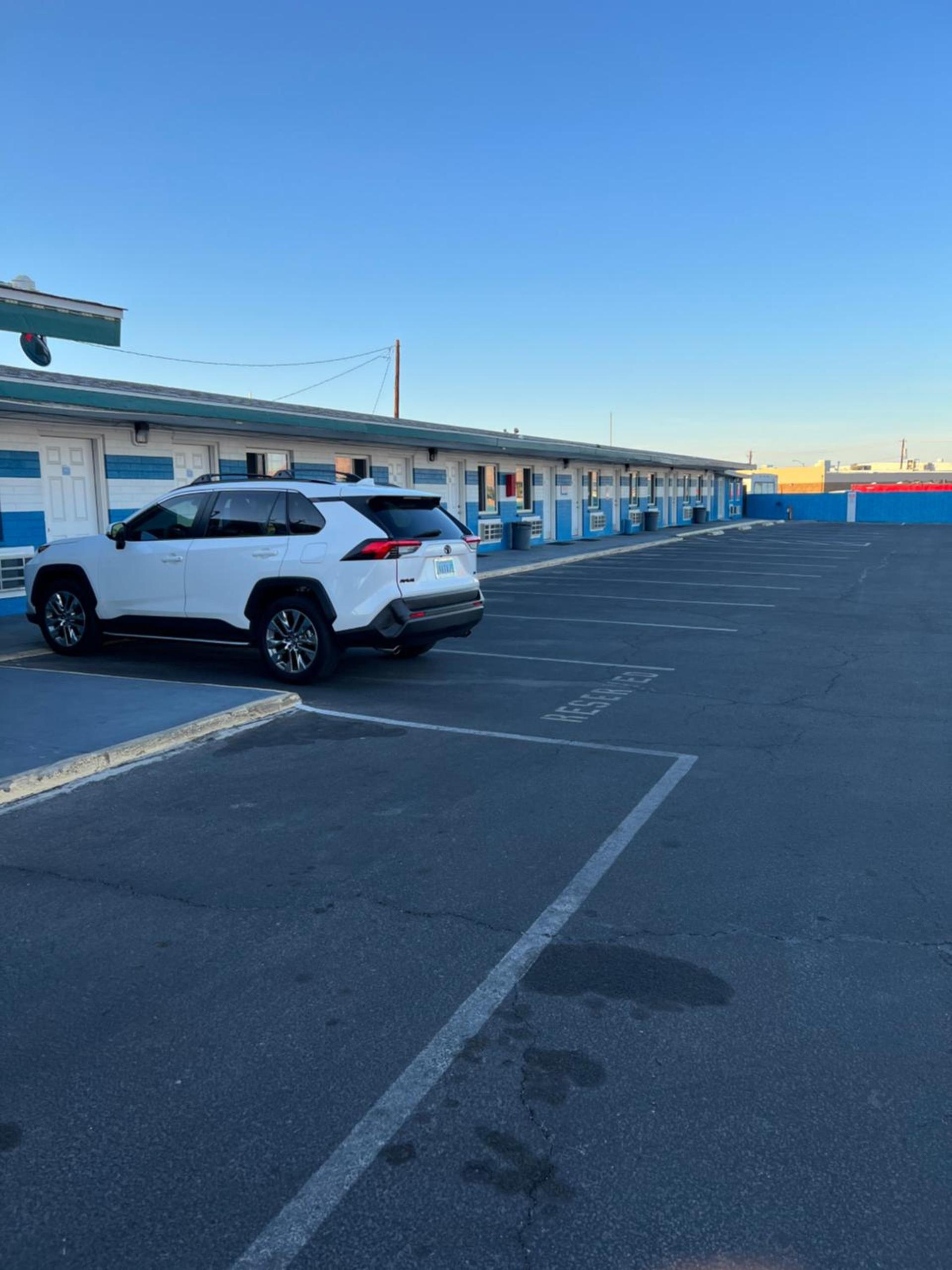Walden Motel photo 34