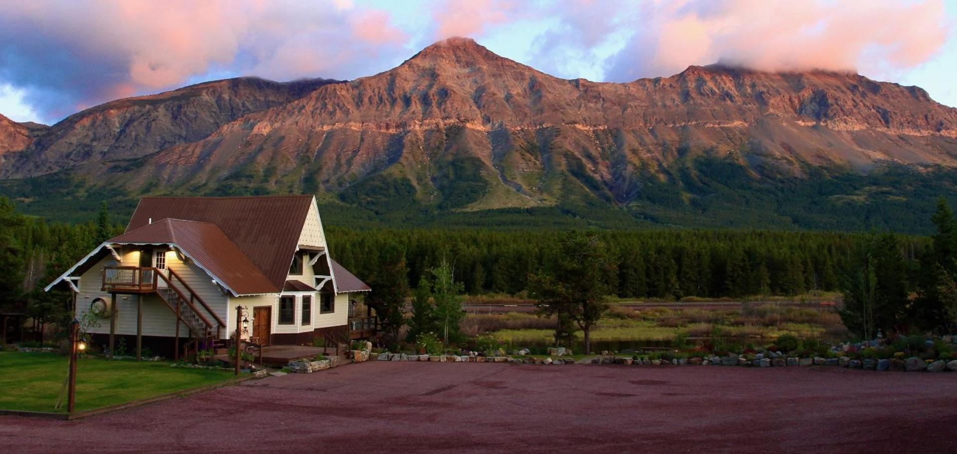 Summit Mountain Lodge and Steakhouse photo 45