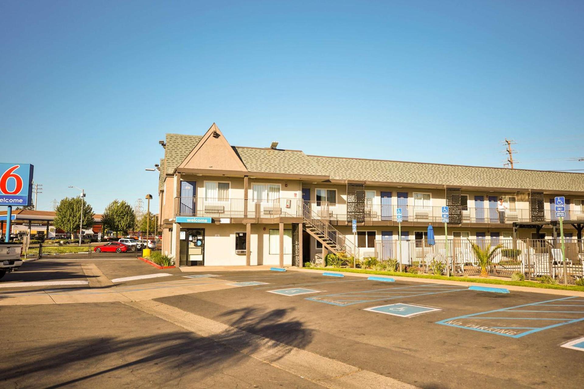 Motel 6-Sacramento, CA - Central photo 1