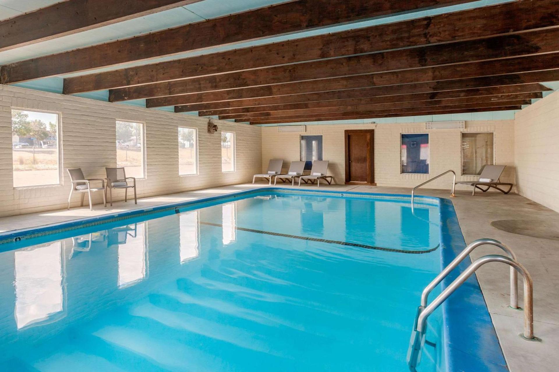 Rodeway Inn & Suites Ontario photo 32