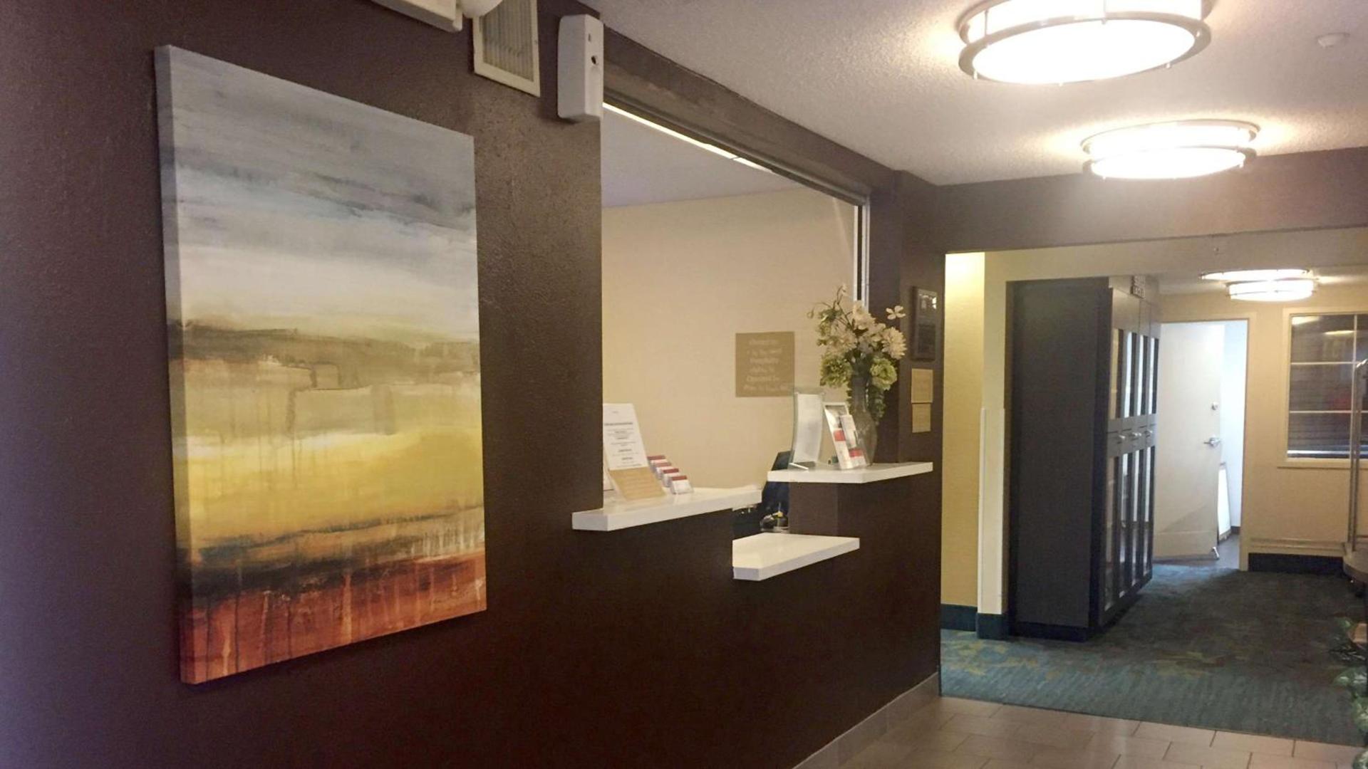 Sonesta Simply Suites Dallas Galleria photo 2