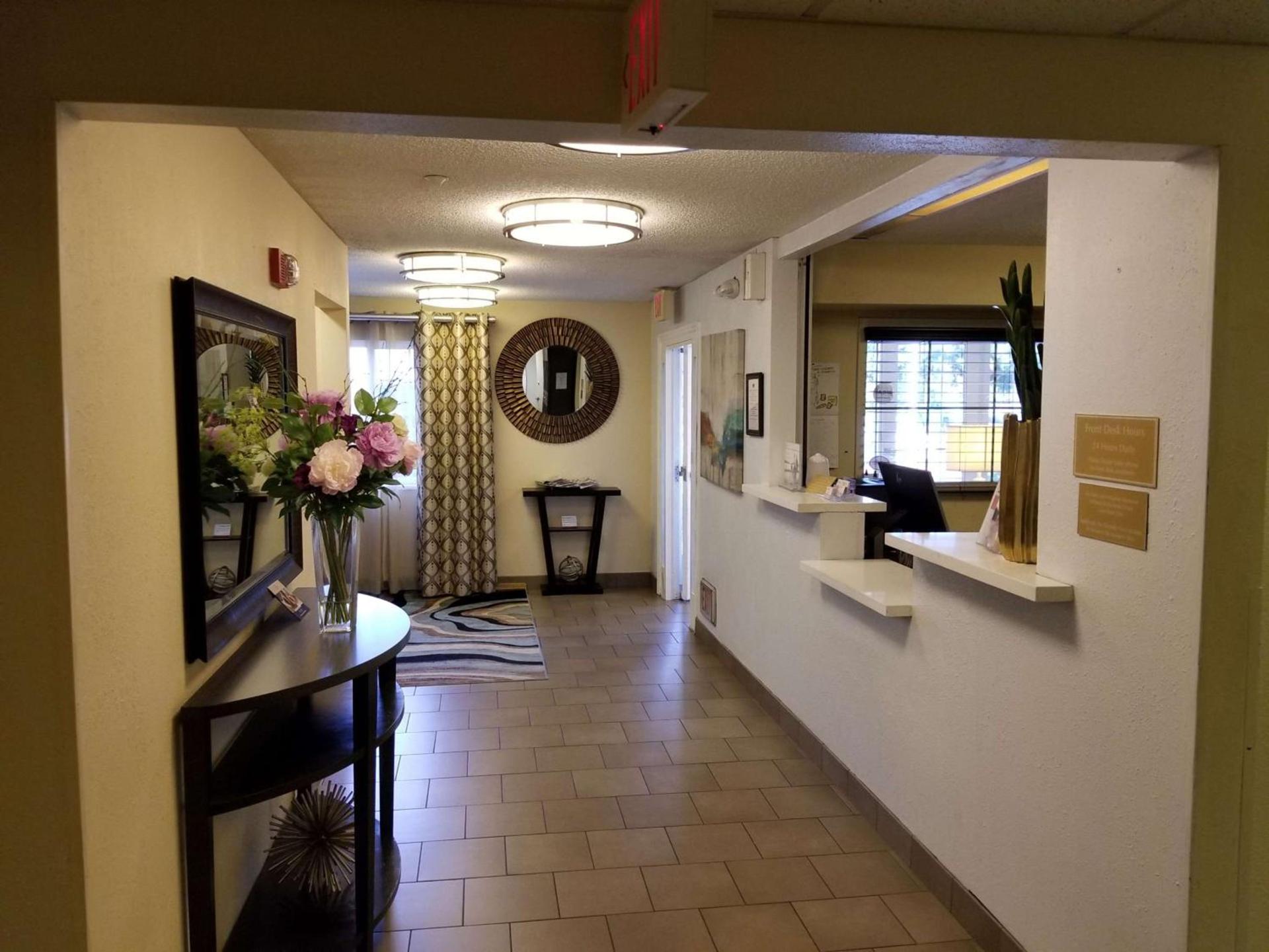 Sonesta Simply Suites Dallas Galleria photo 3