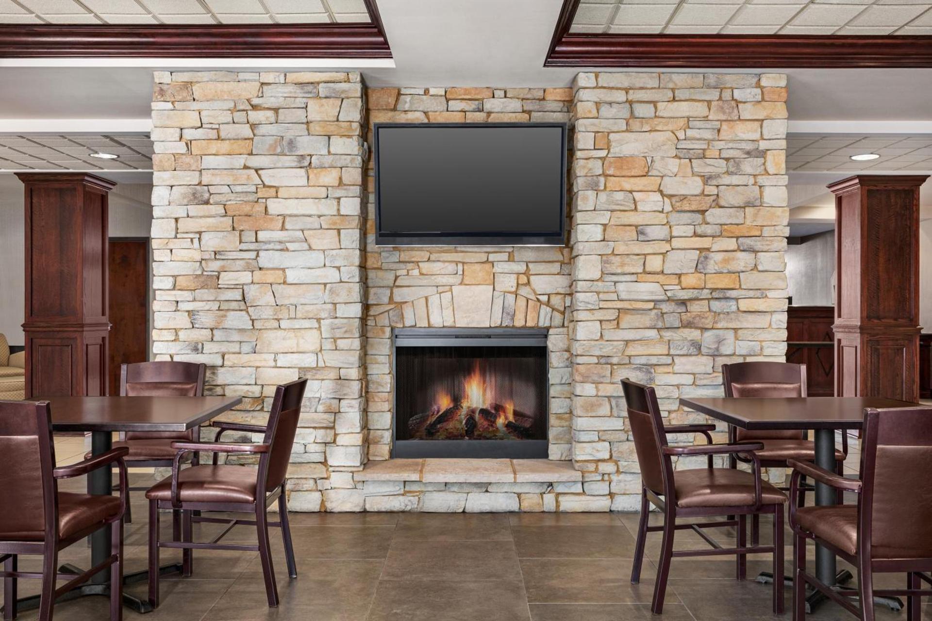 Wingate By Wyndham Southport photo 44