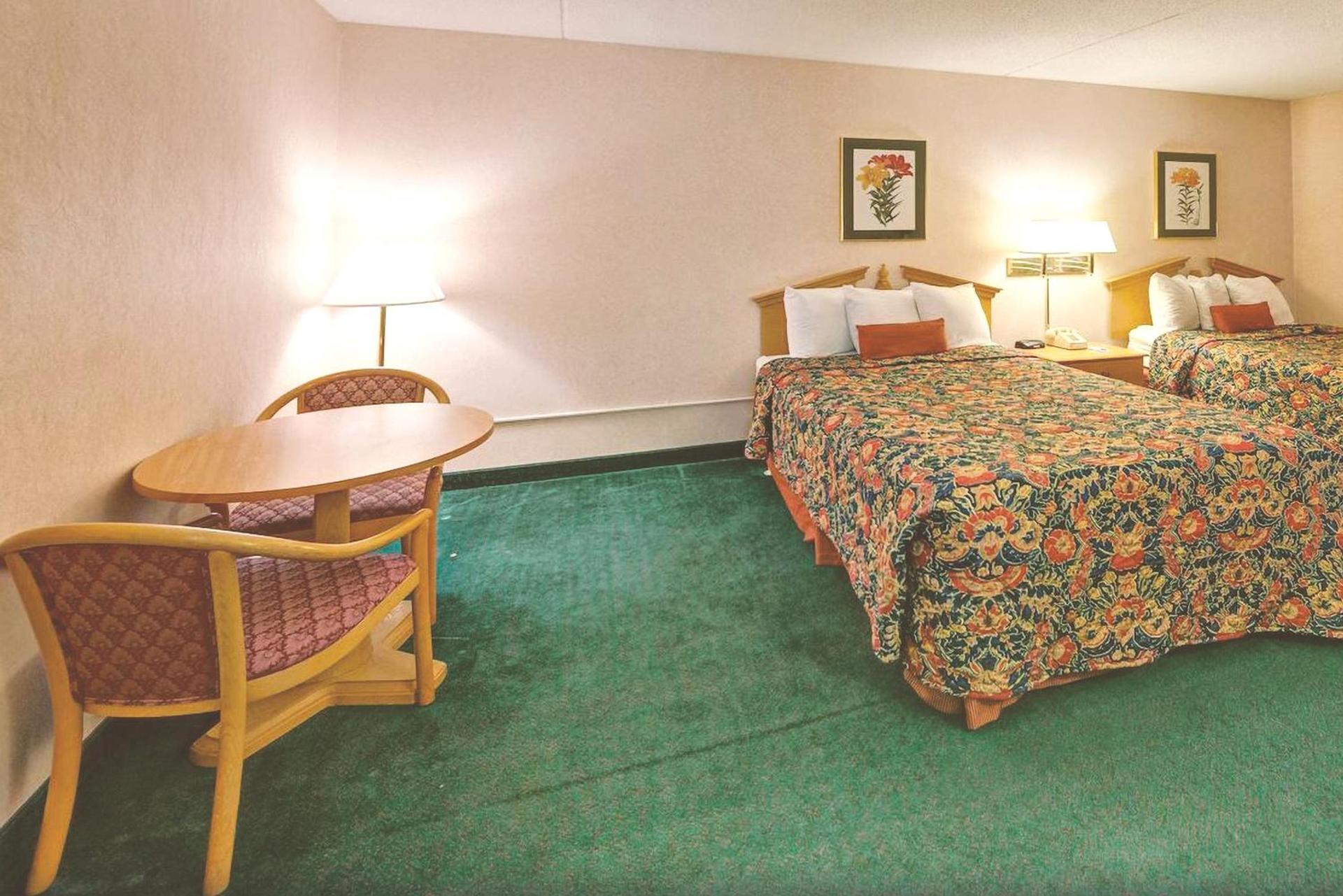 Key Inn Roseville photo 8