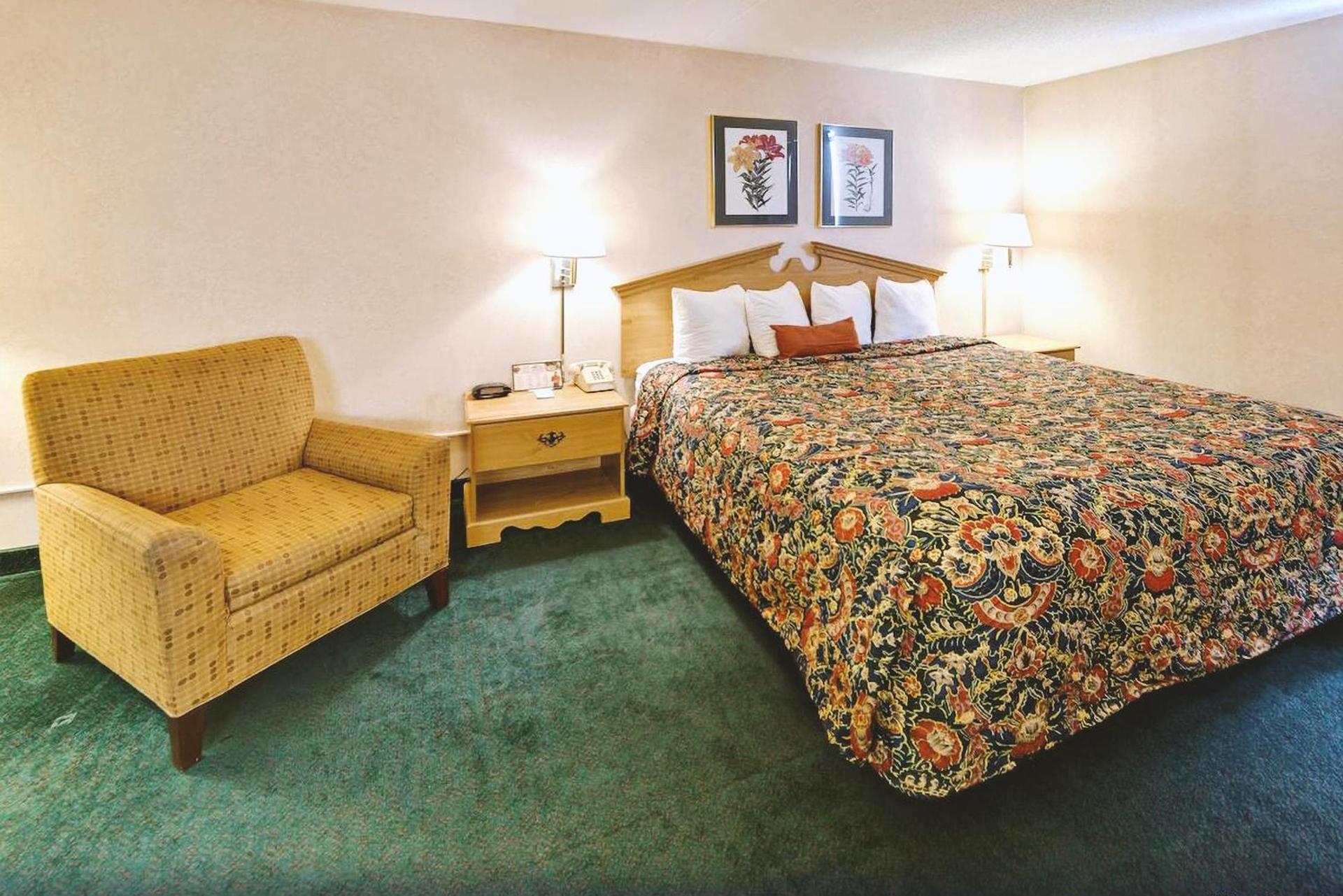 Key Inn Roseville photo 16