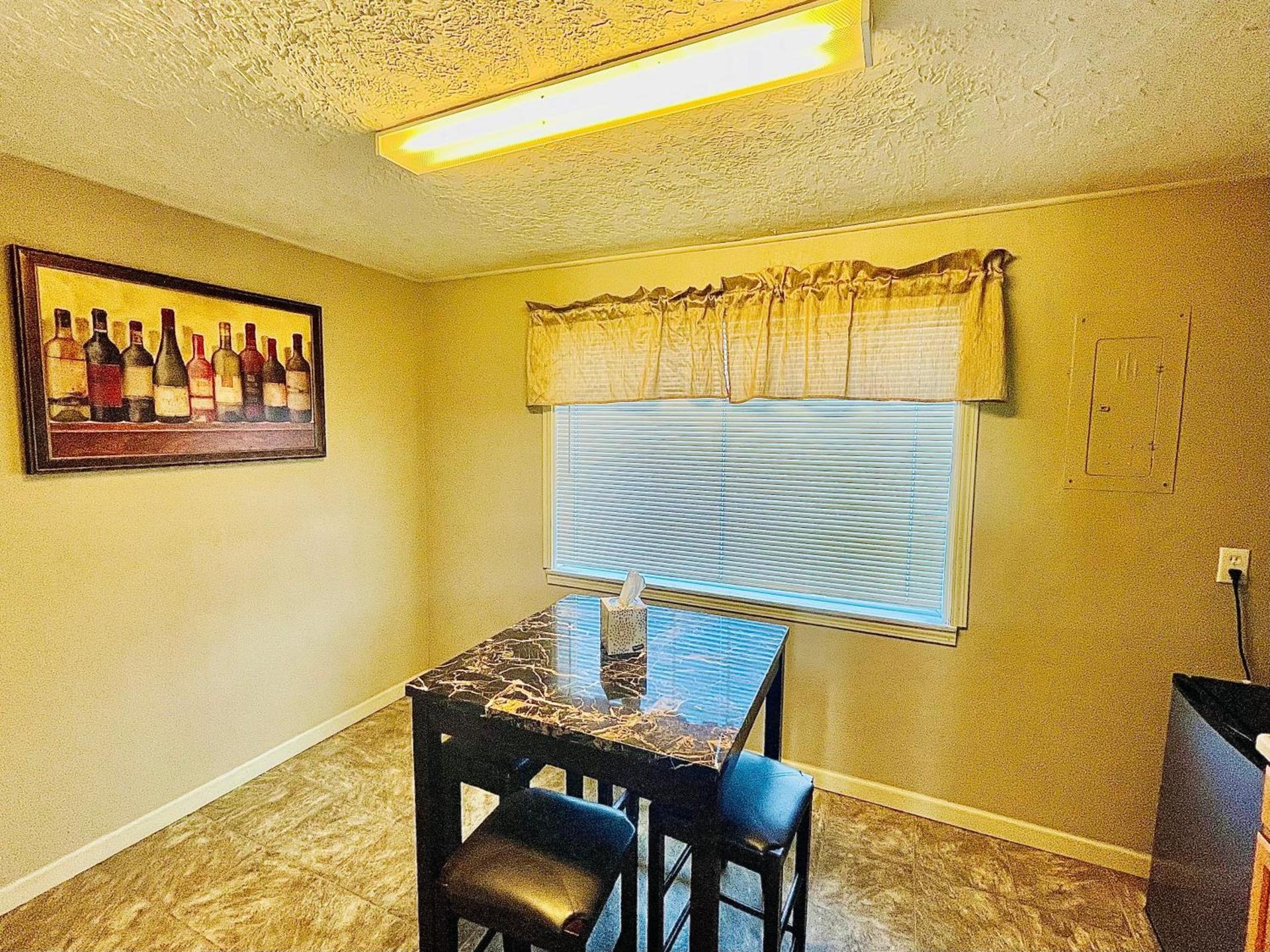 Sage N Sand Motel photo 30