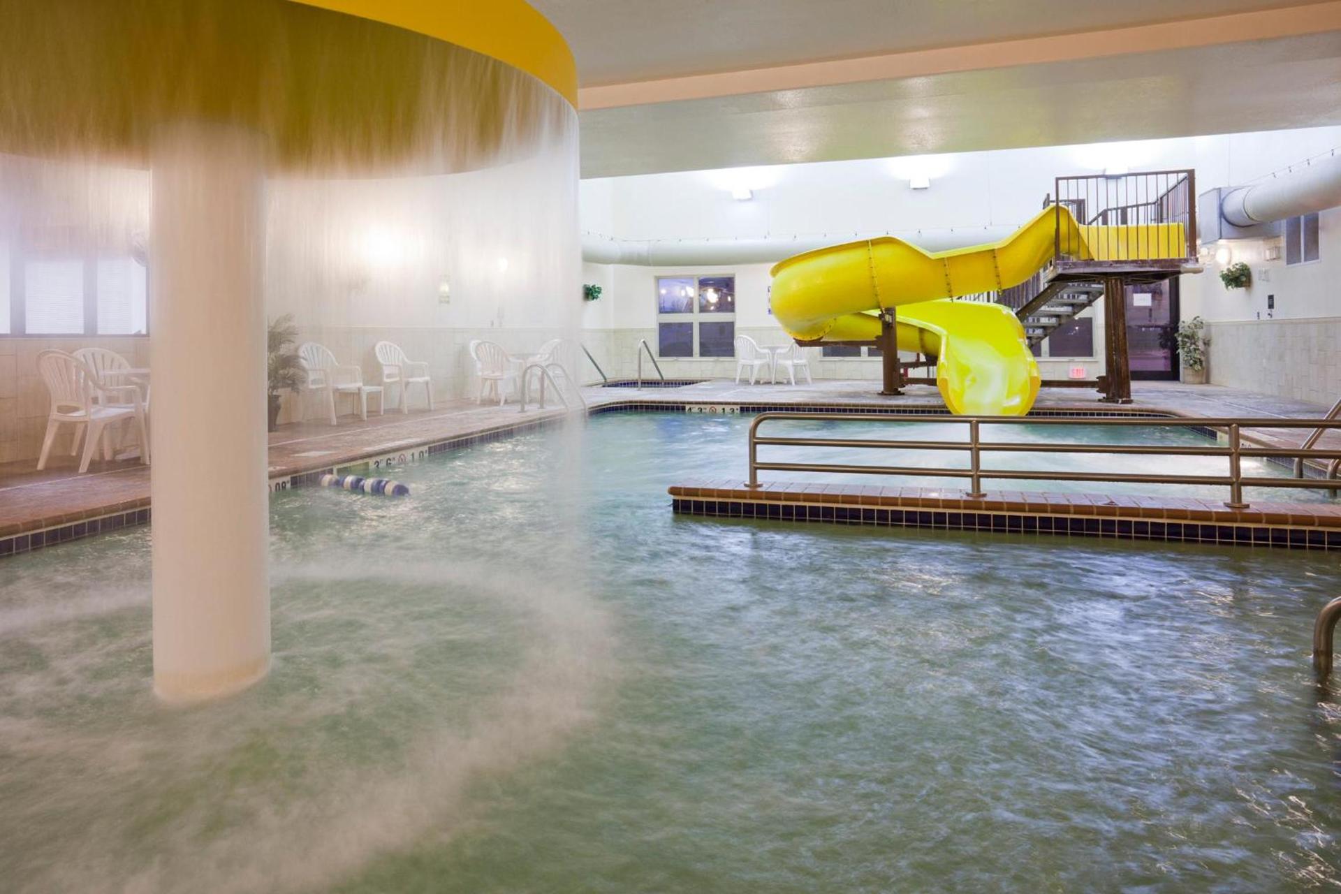 Expressway Suites Fargo photo 8
