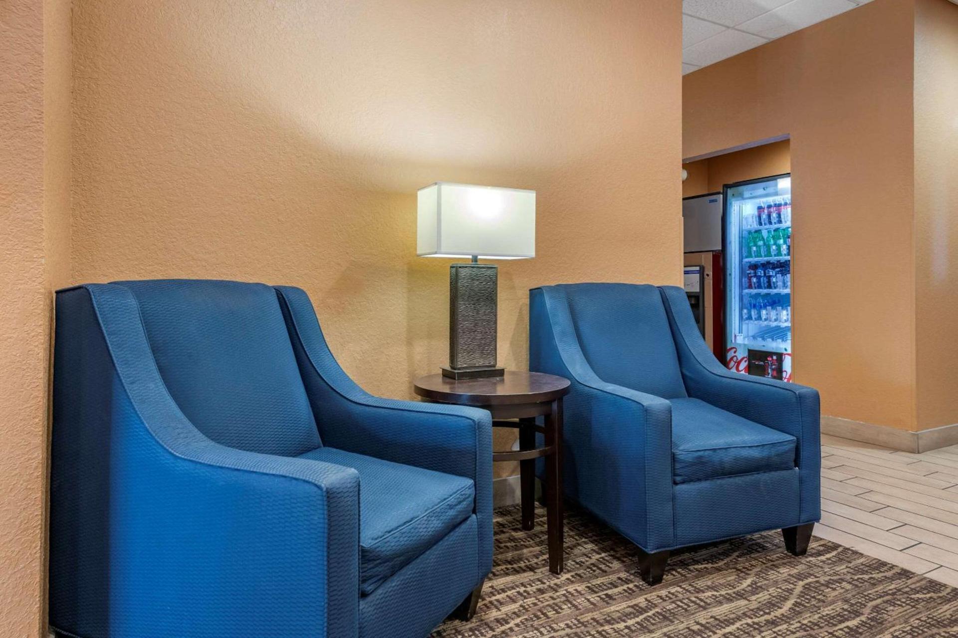 Comfort Inn & Suites Orlando North photo 3