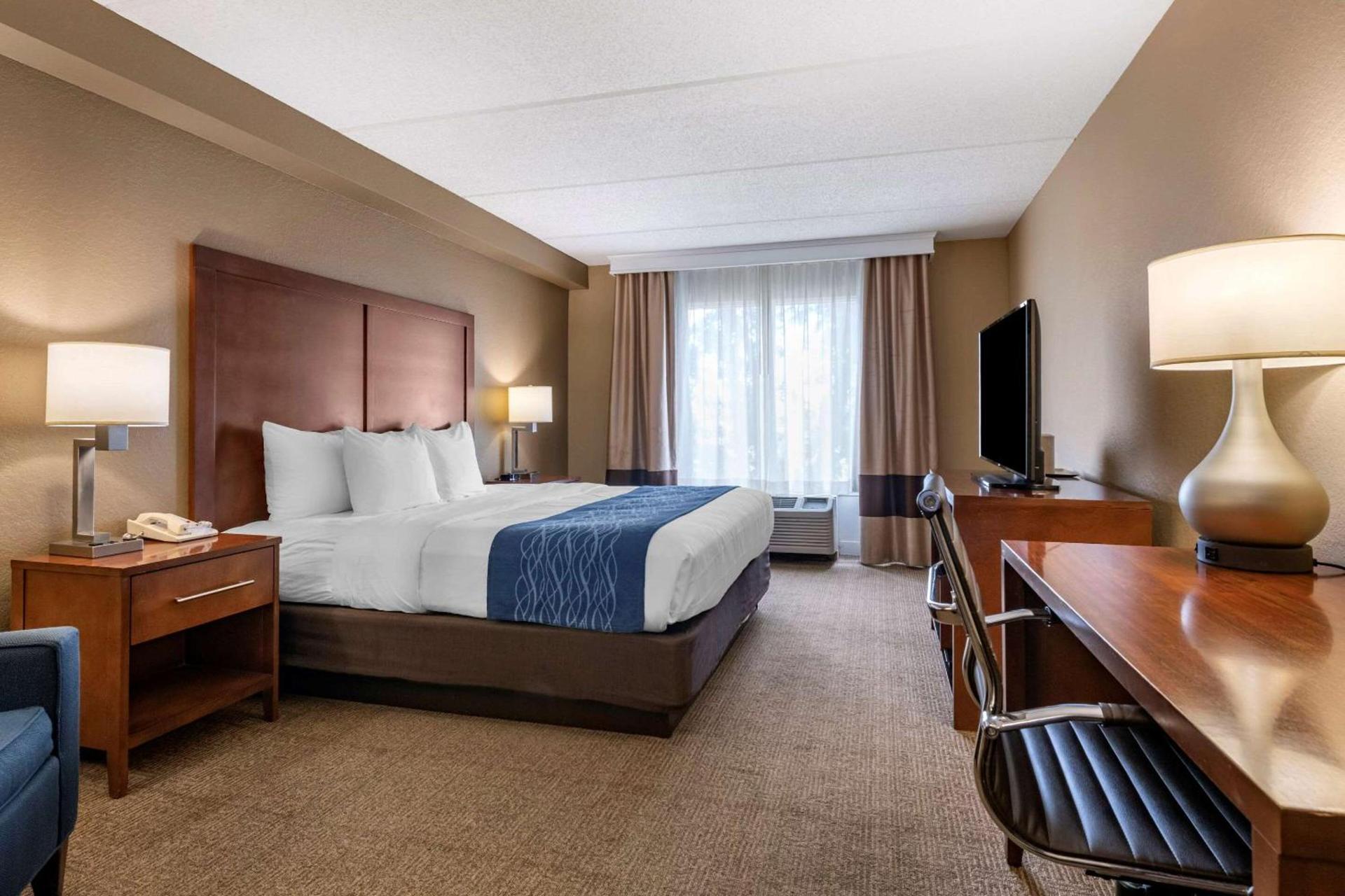Comfort Inn & Suites Orlando North photo 7