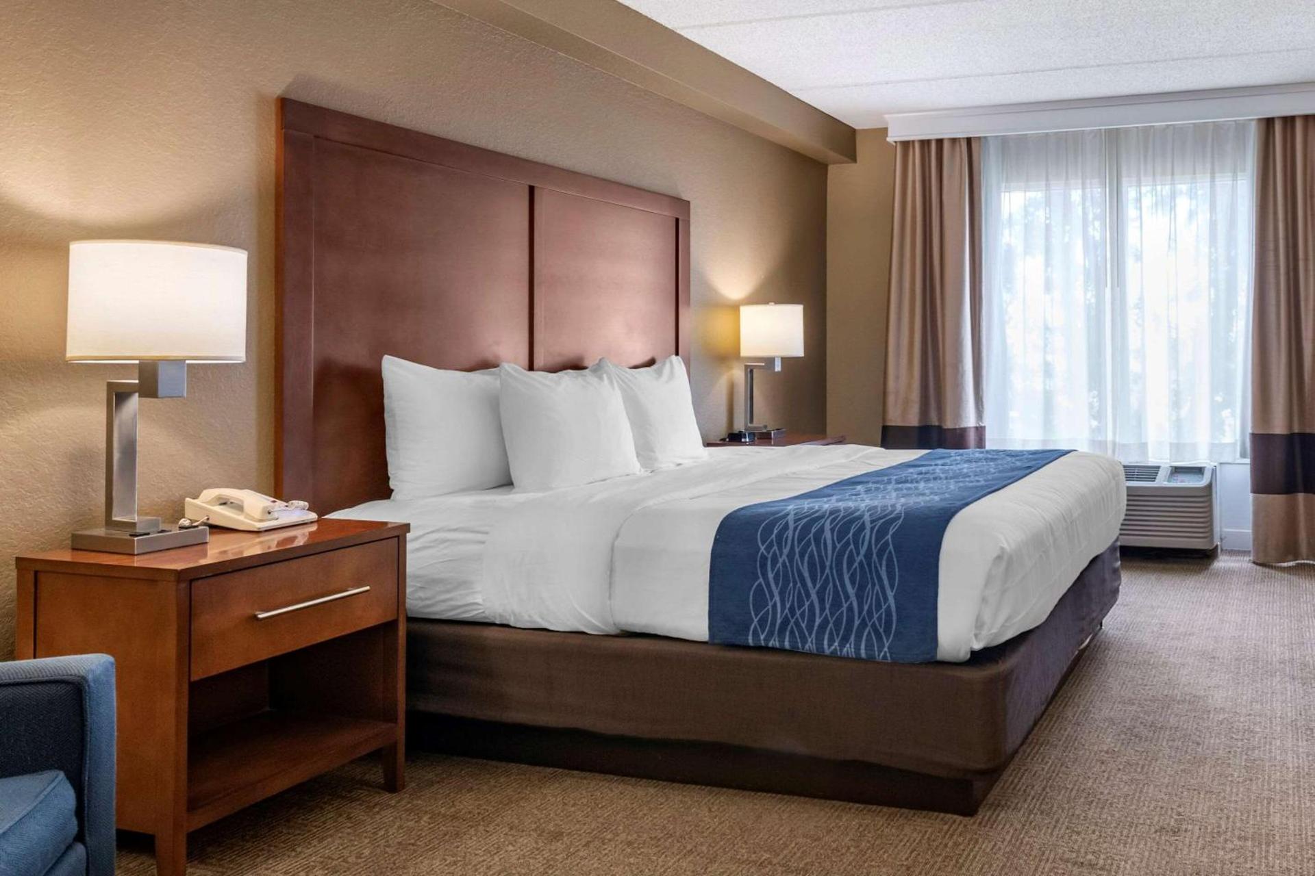 Comfort Inn & Suites Orlando North photo 9