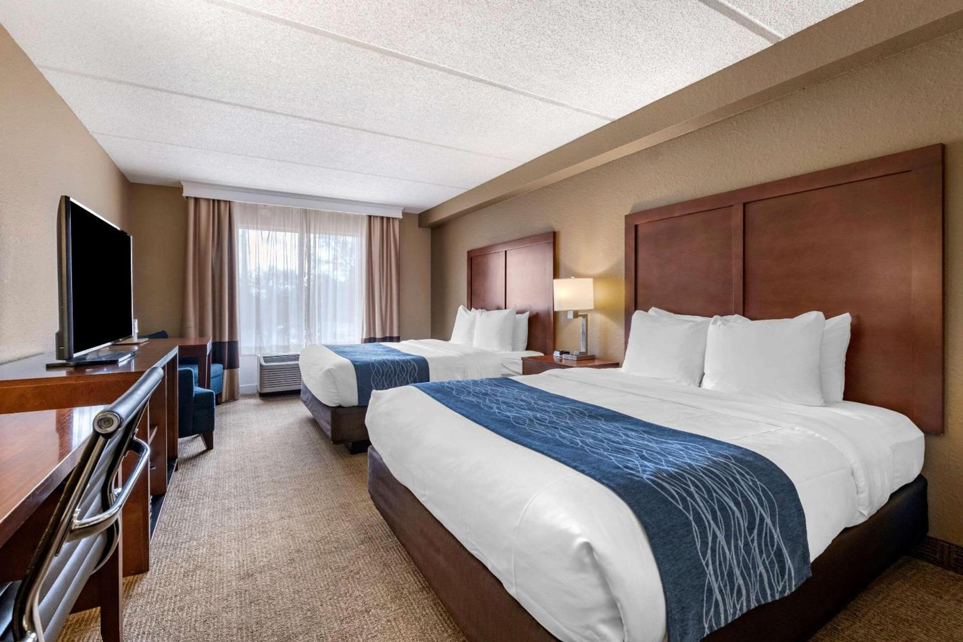 Comfort Inn & Suites Orlando North photo 11