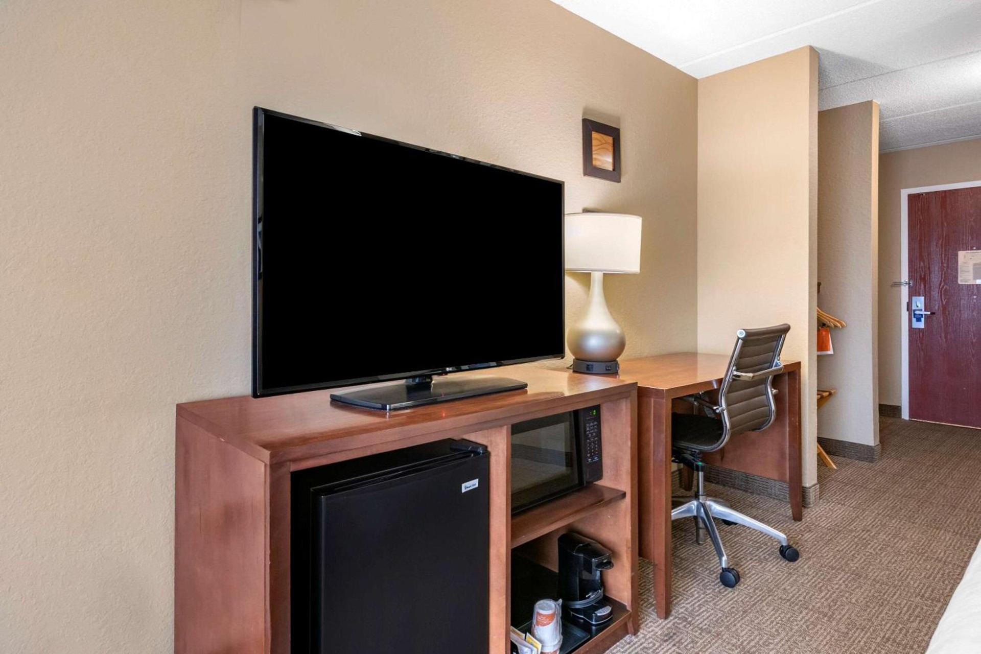 Comfort Inn & Suites Orlando North photo 15