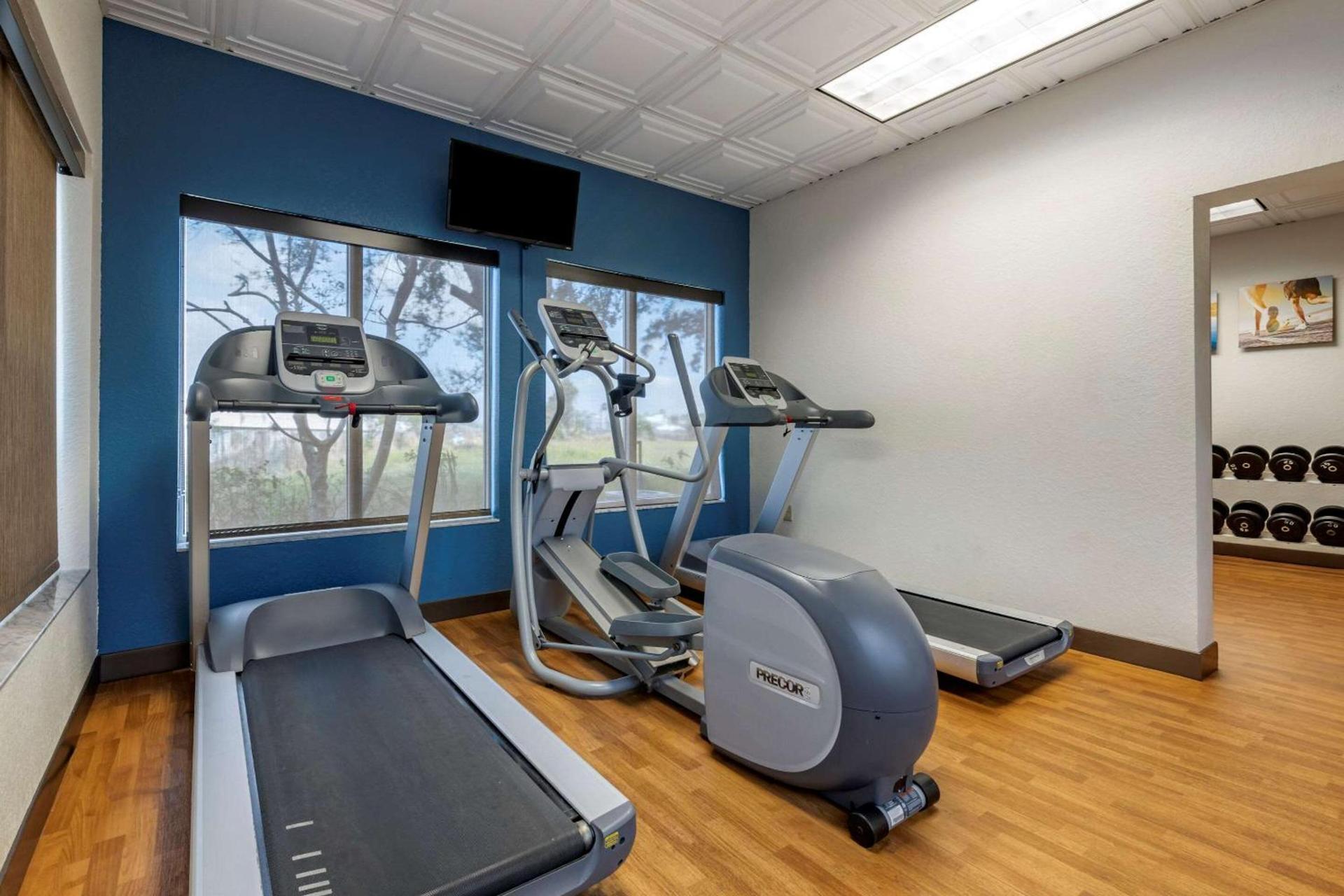 Comfort Inn & Suites Orlando North photo 35