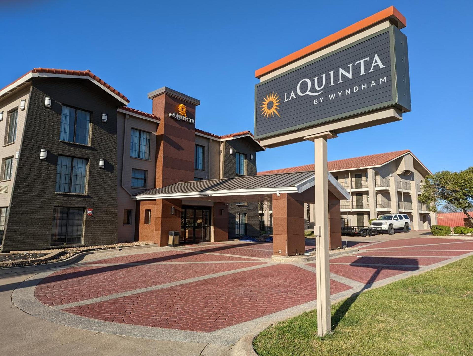 La Quinta Inn by Wyndham Temple photo 30