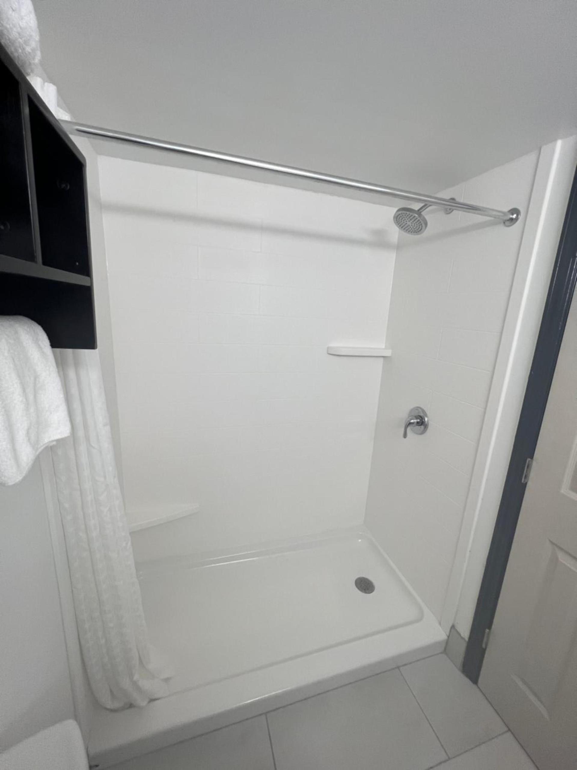 Garden City Inn photo 30