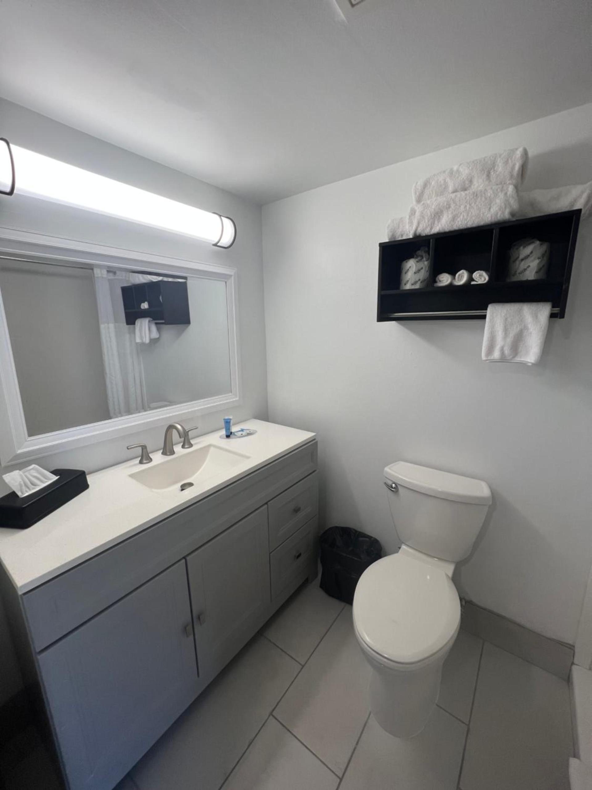 Garden City Inn photo 31