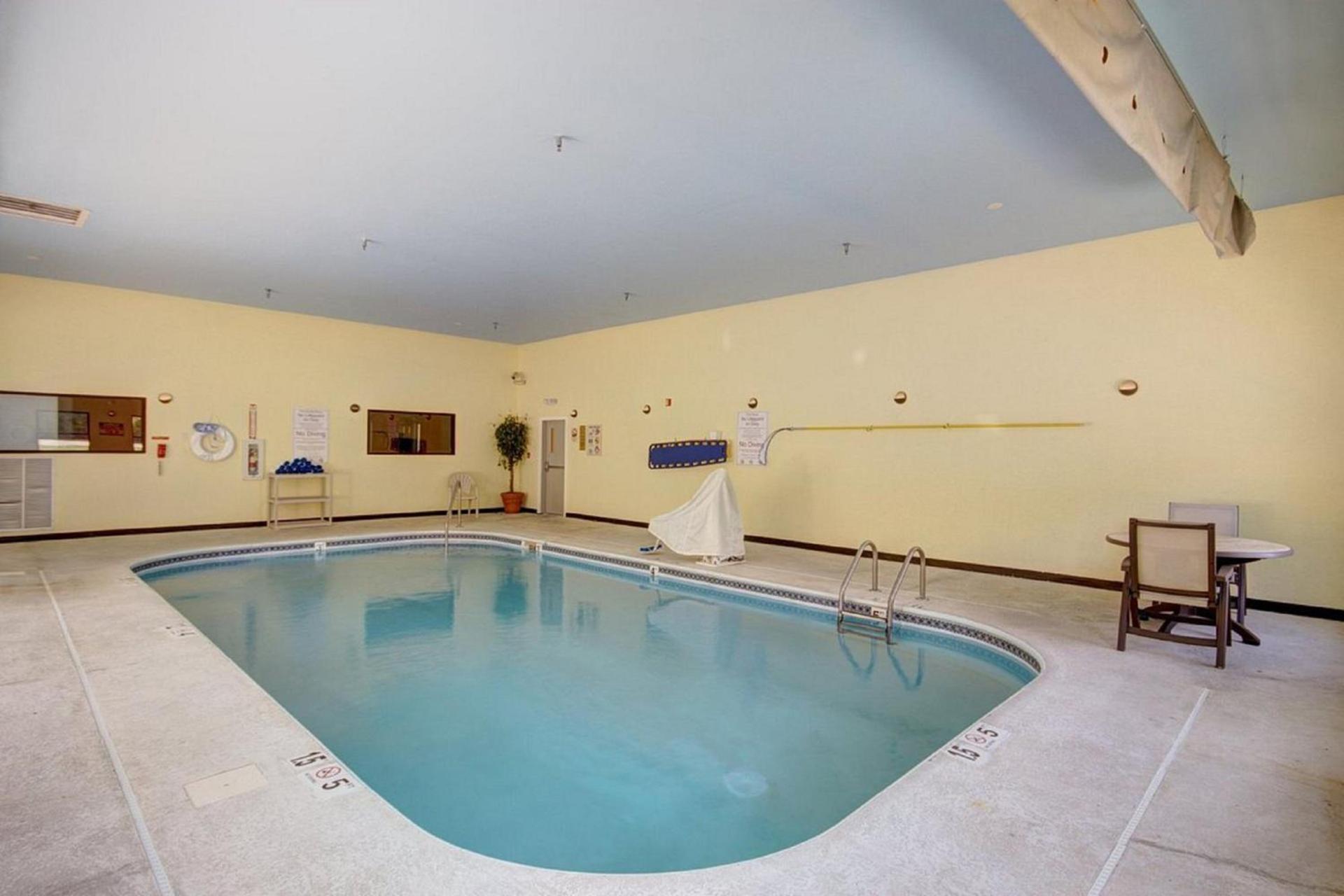 Holiday Inn Express Columbus South - Obetz by IHG photo 11