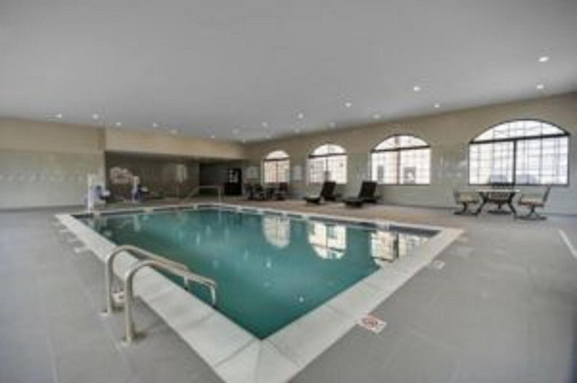 Staybridge Suites Dearborn by IHG photo 16