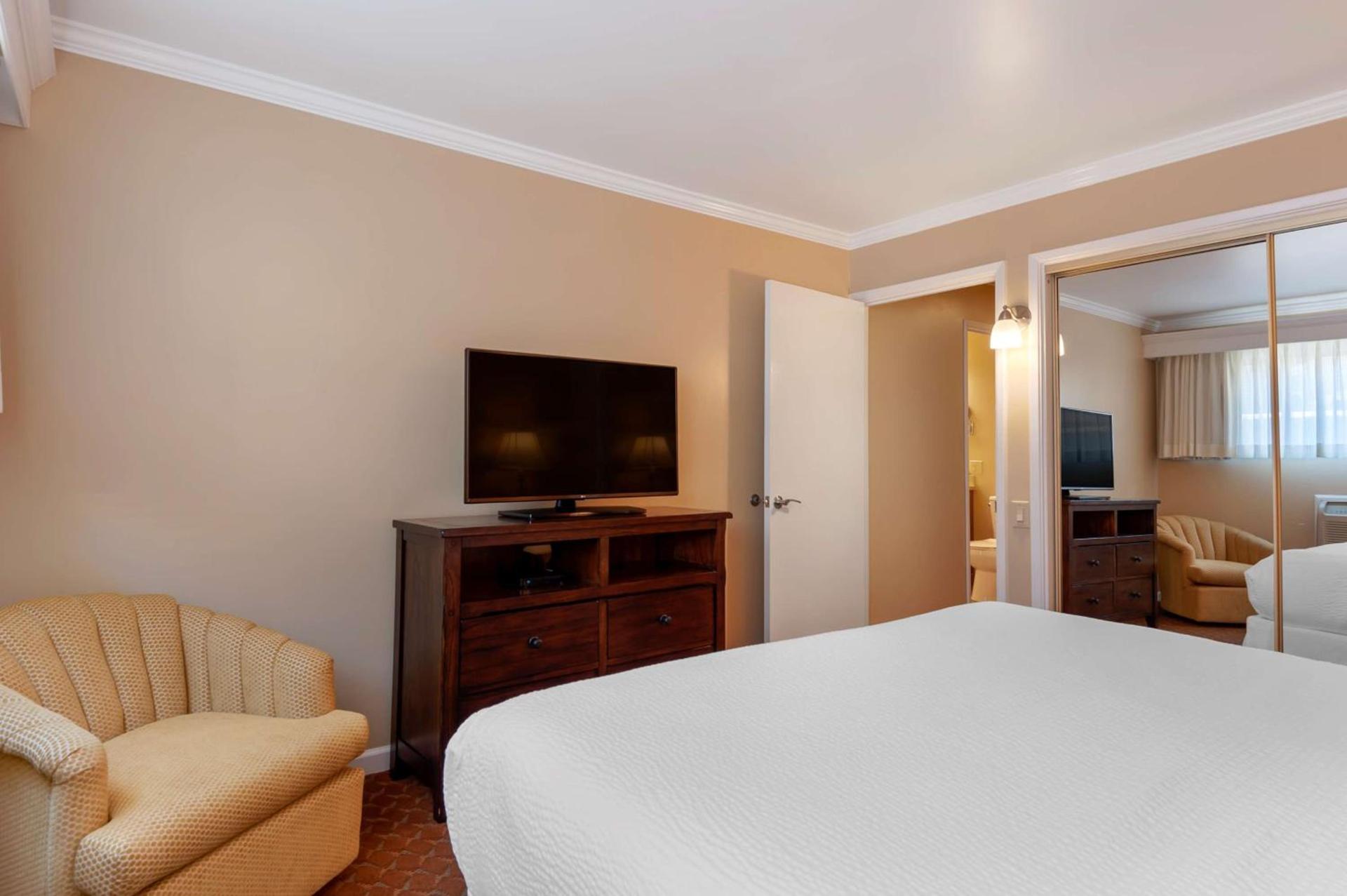 Best Western Plus Santa Barbara photo 23