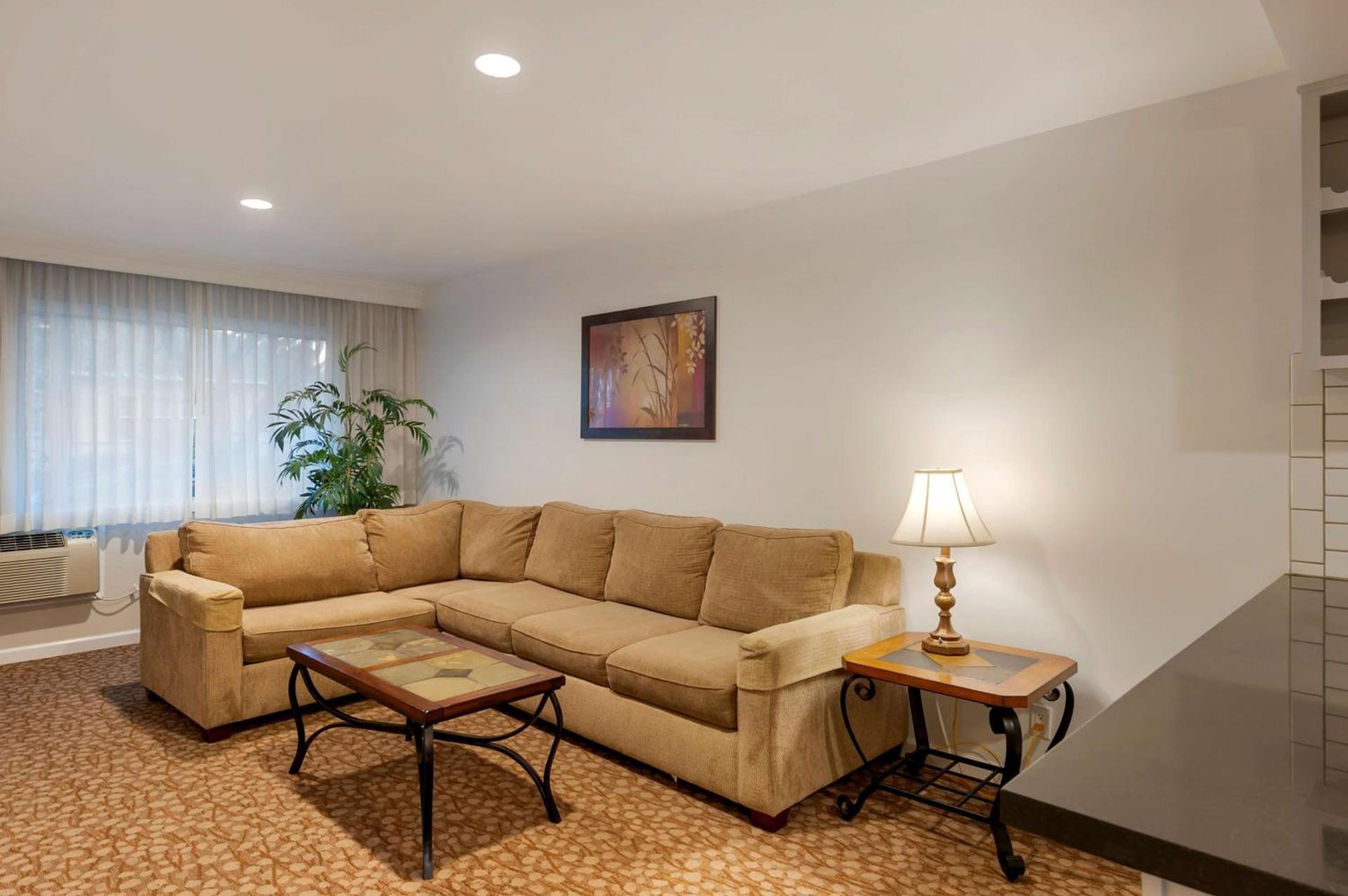 Best Western Plus Santa Barbara photo 25