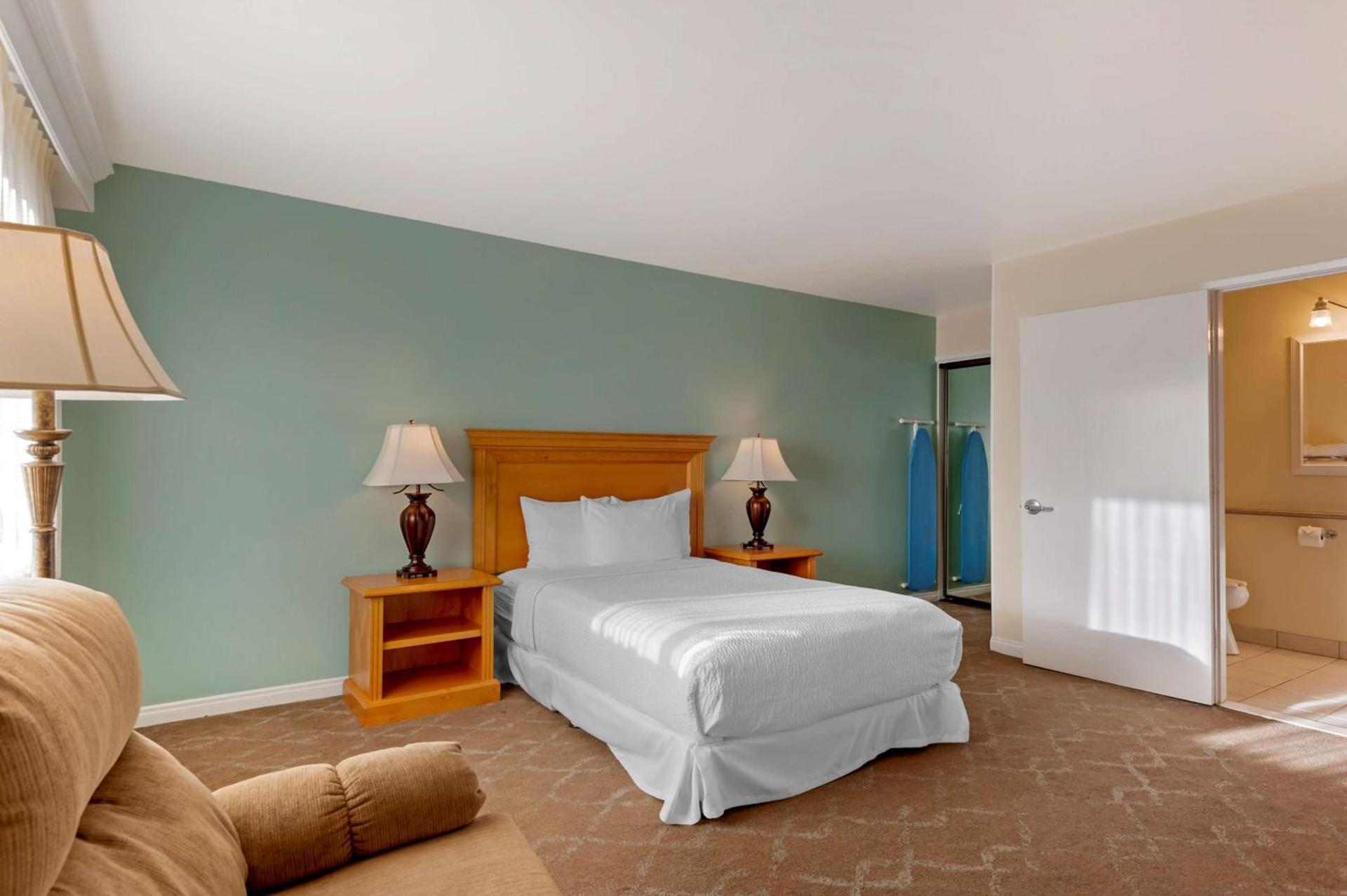 Best Western Plus Santa Barbara photo 26