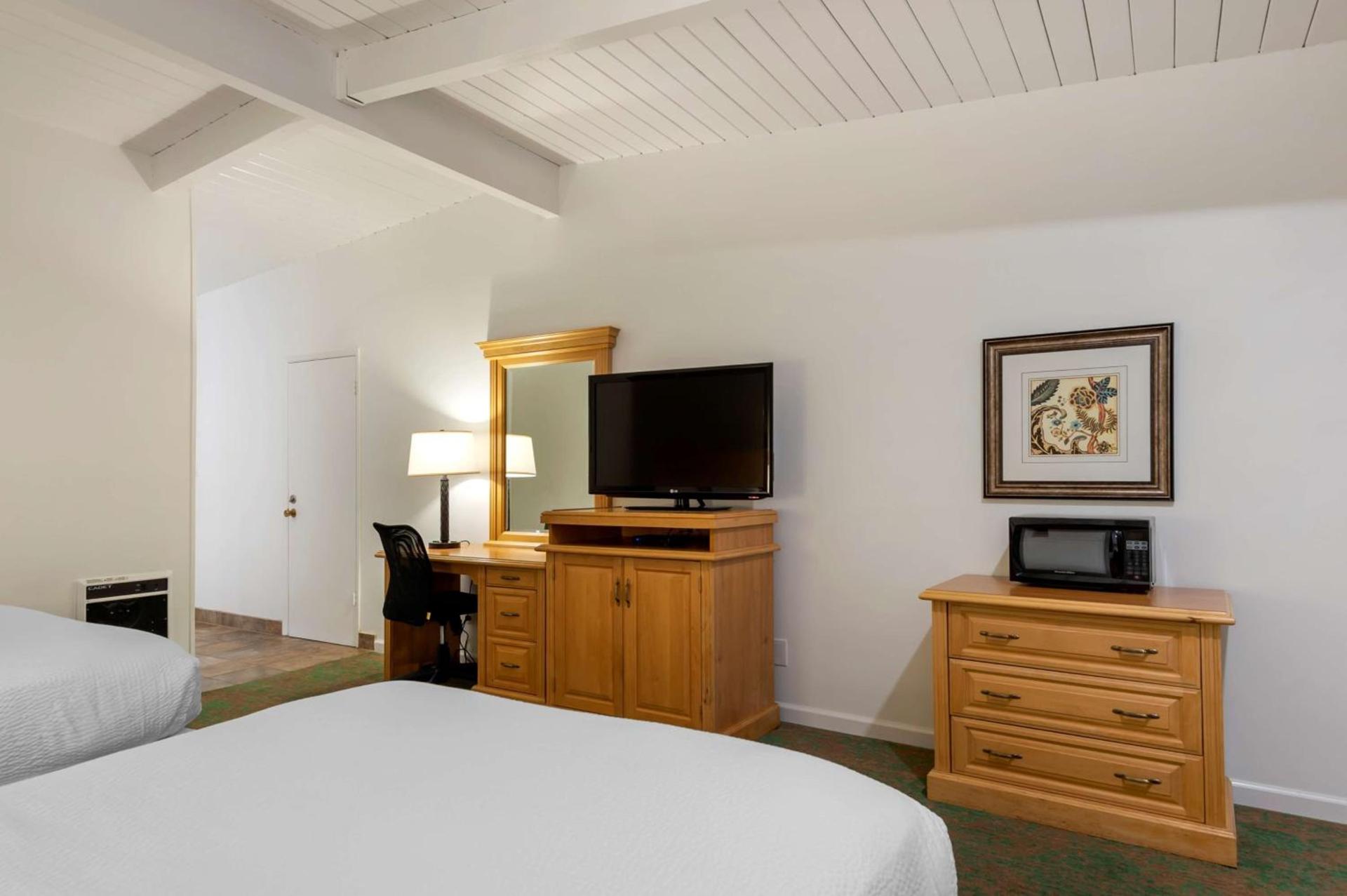 Best Western Plus Santa Barbara photo 35