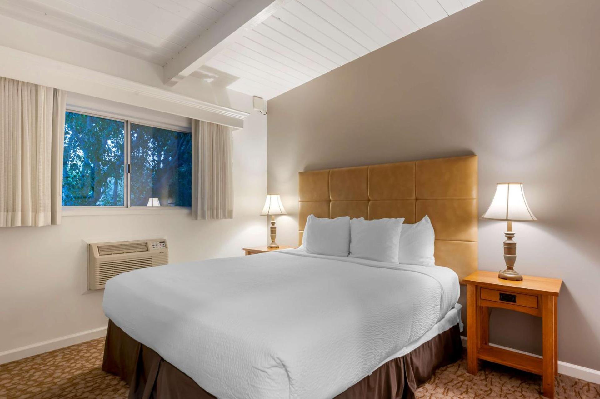 Best Western Plus Santa Barbara photo 37