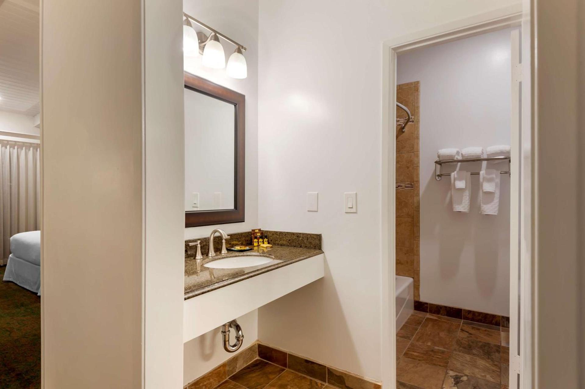 Best Western Plus Santa Barbara photo 40