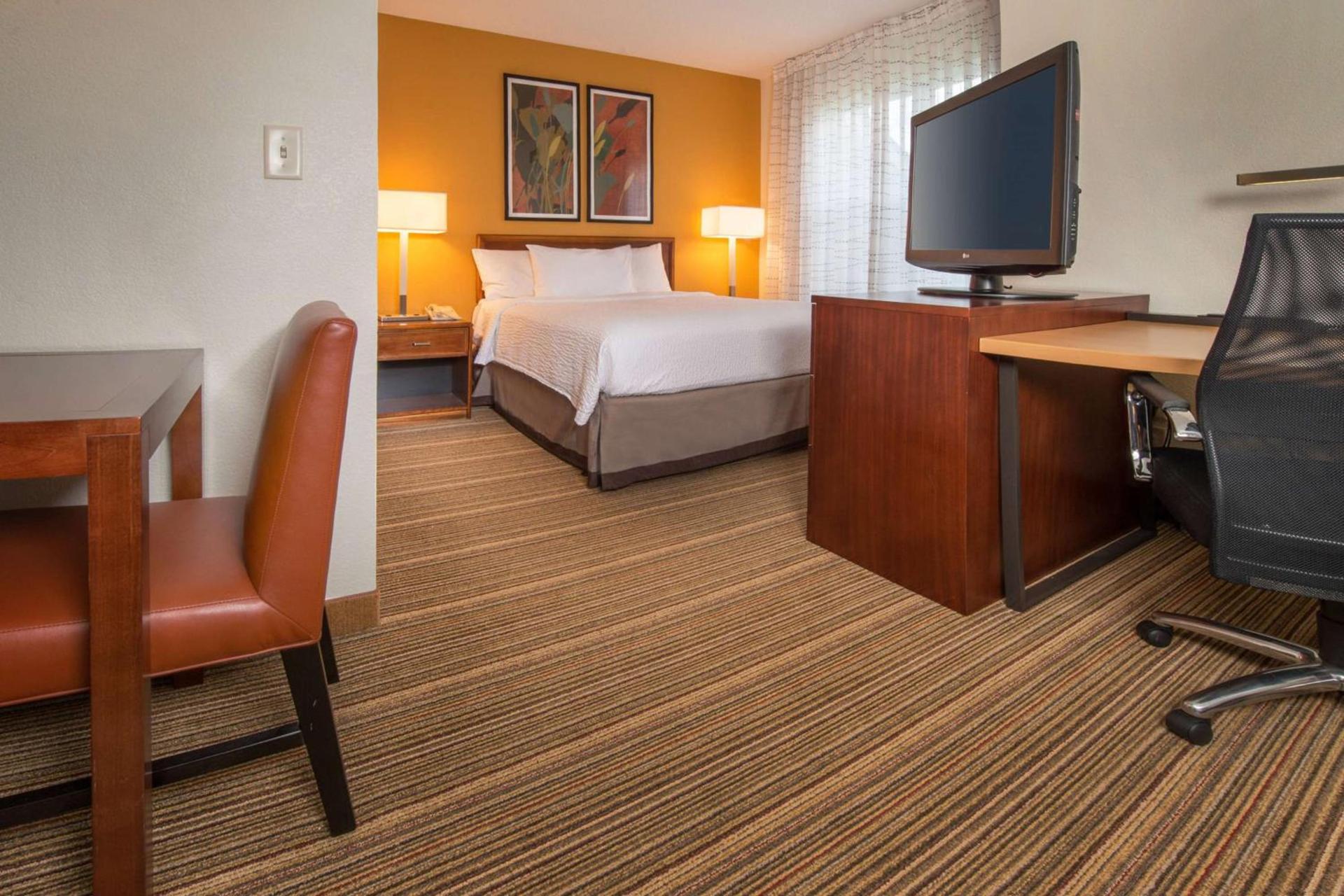 Sonesta ES Suites Charleston photo 15