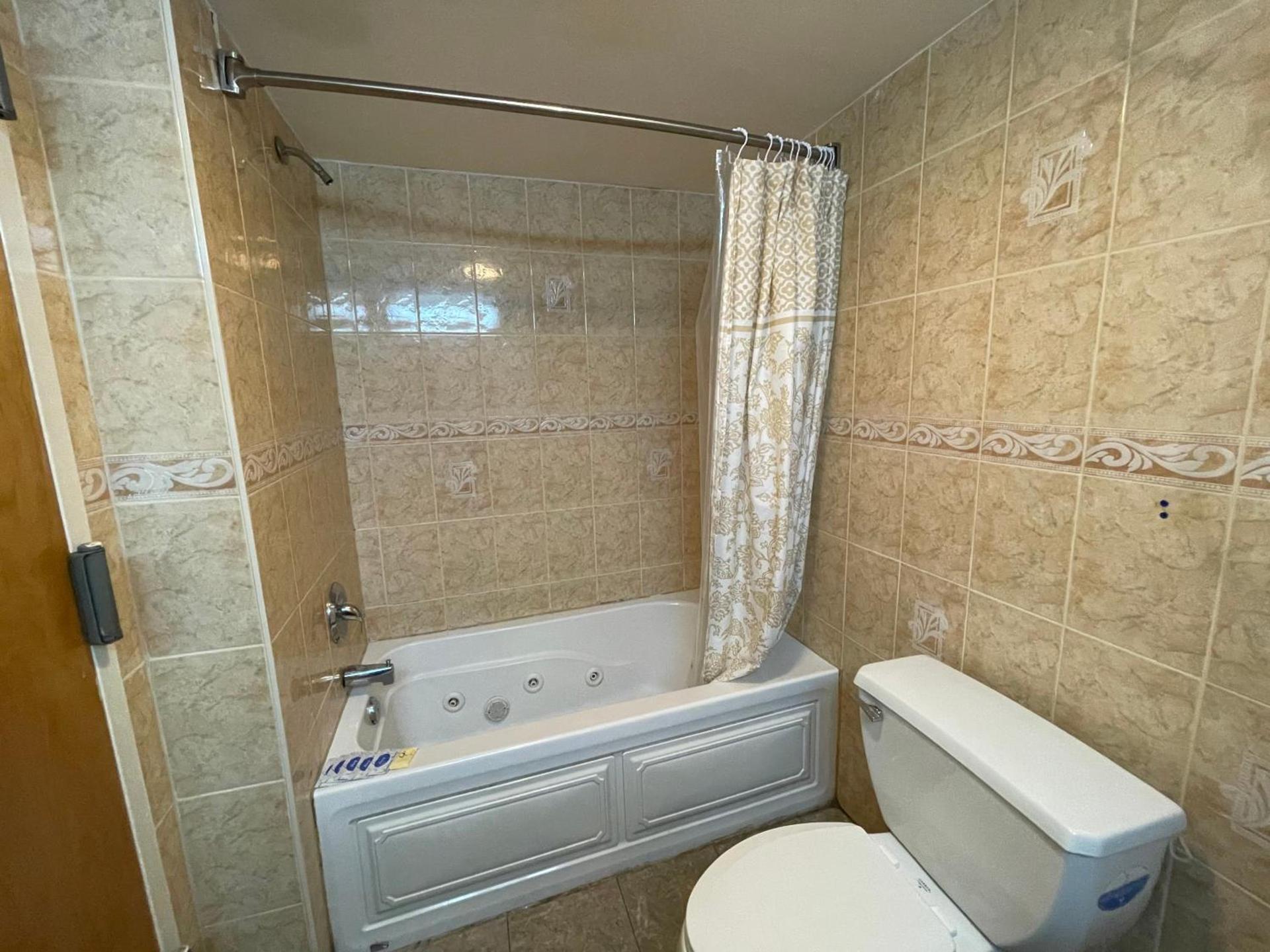 Sea Palace Inn photo 6