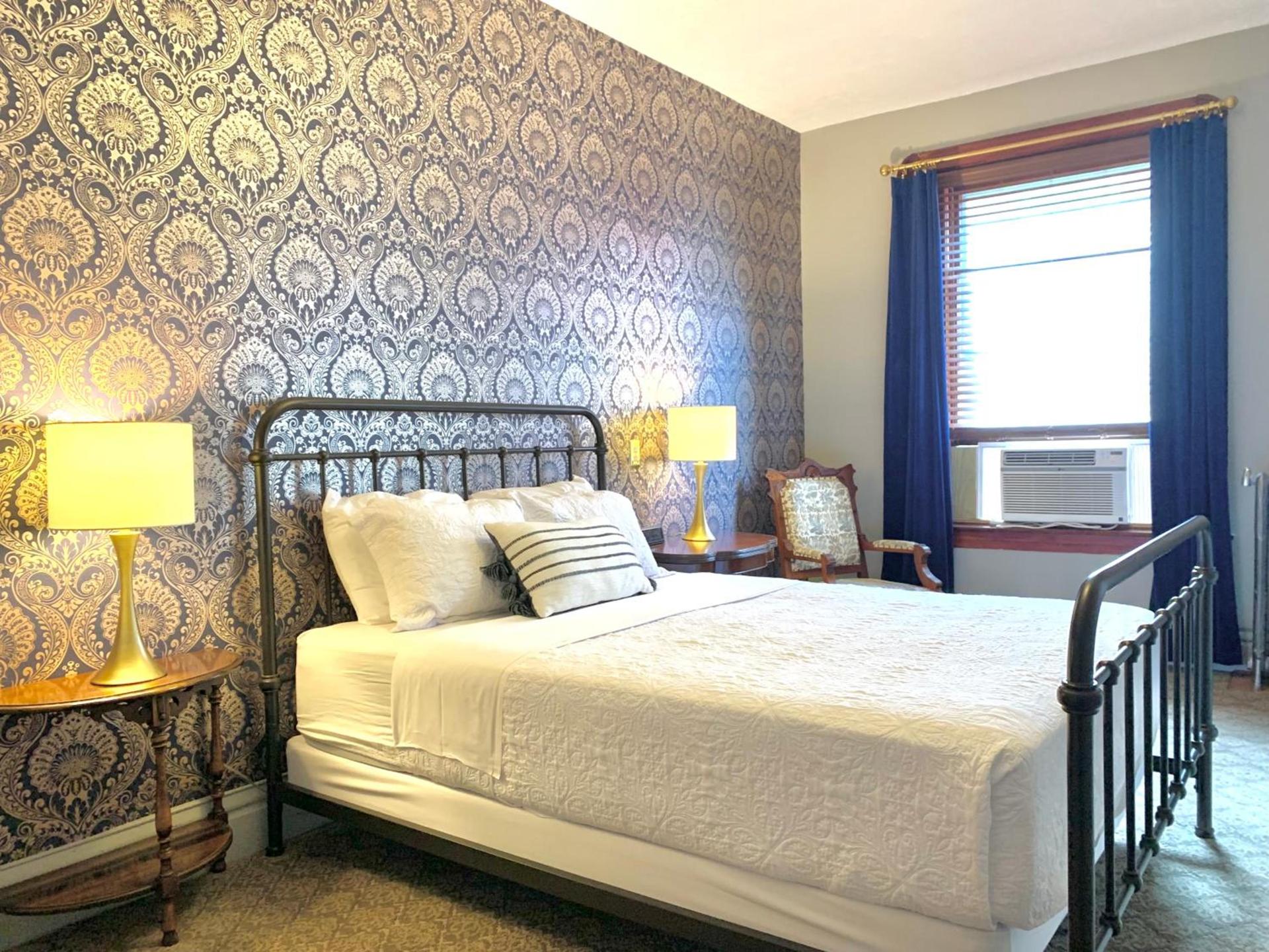 Naples Hotel photo 18