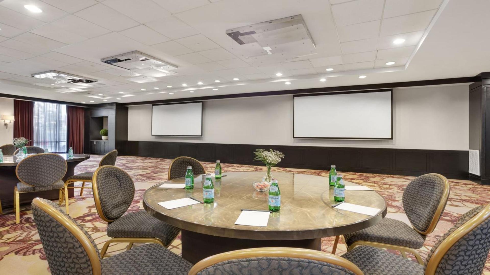 Crowne Plaza Houston Galleria Area by IHG photo 28