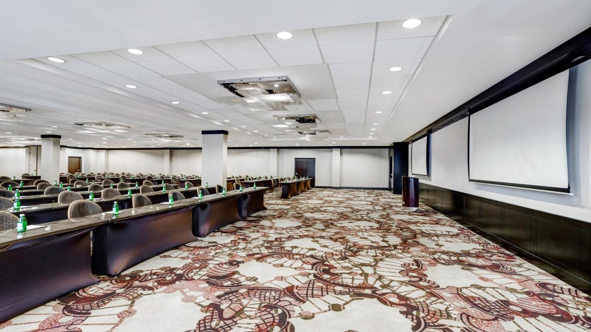 Crowne Plaza Houston Galleria Area by IHG photo 31