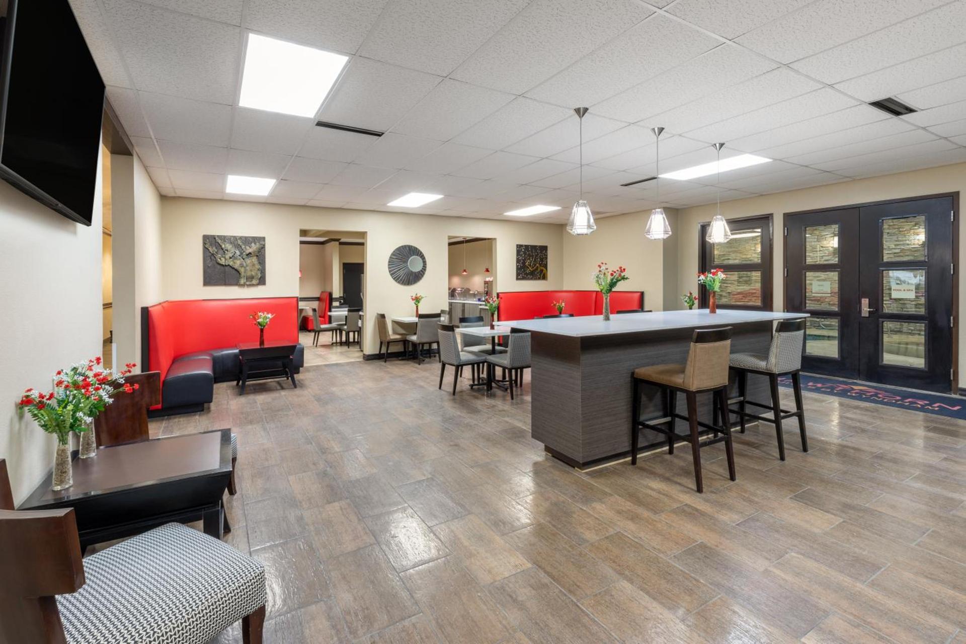 Hawthorn Suites by Wyndham Lubbock photo 16