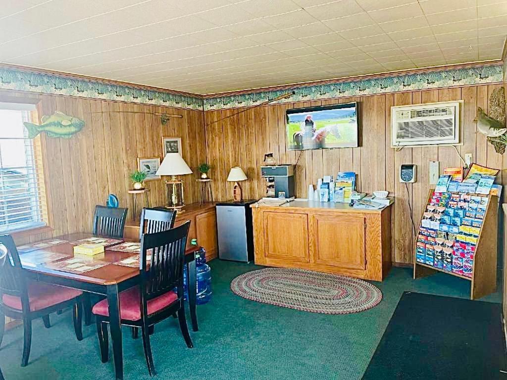 Sage N Sand Motel photo 42