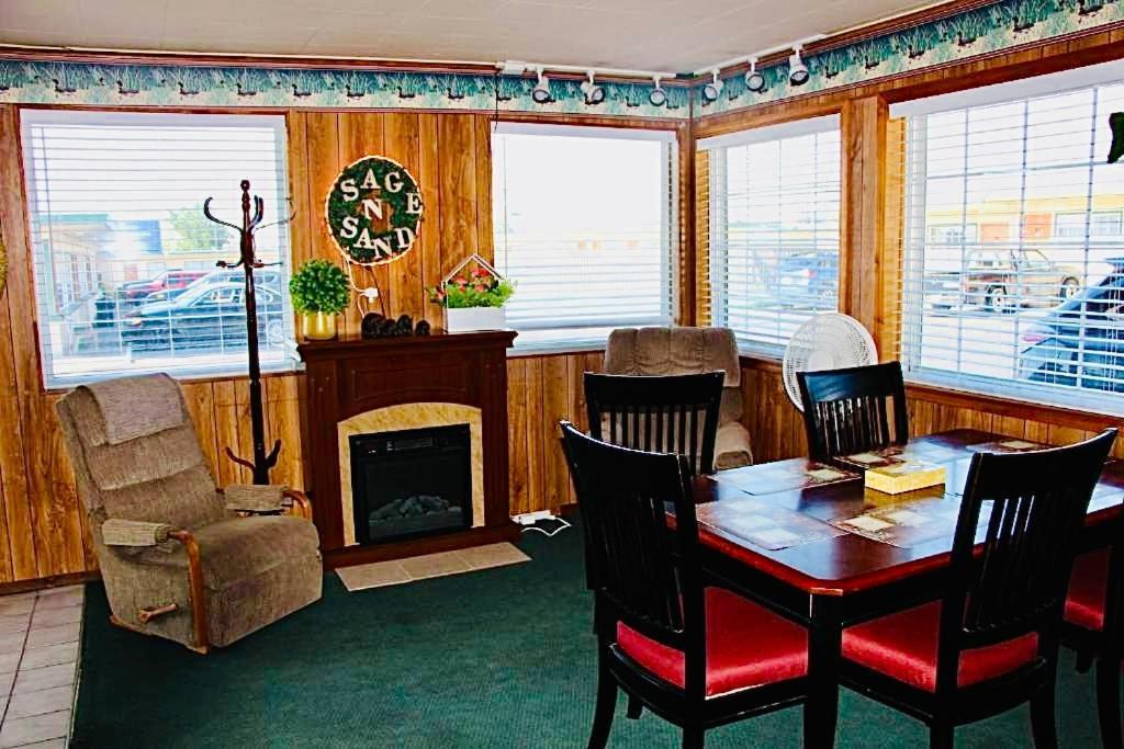 Sage N Sand Motel photo 44