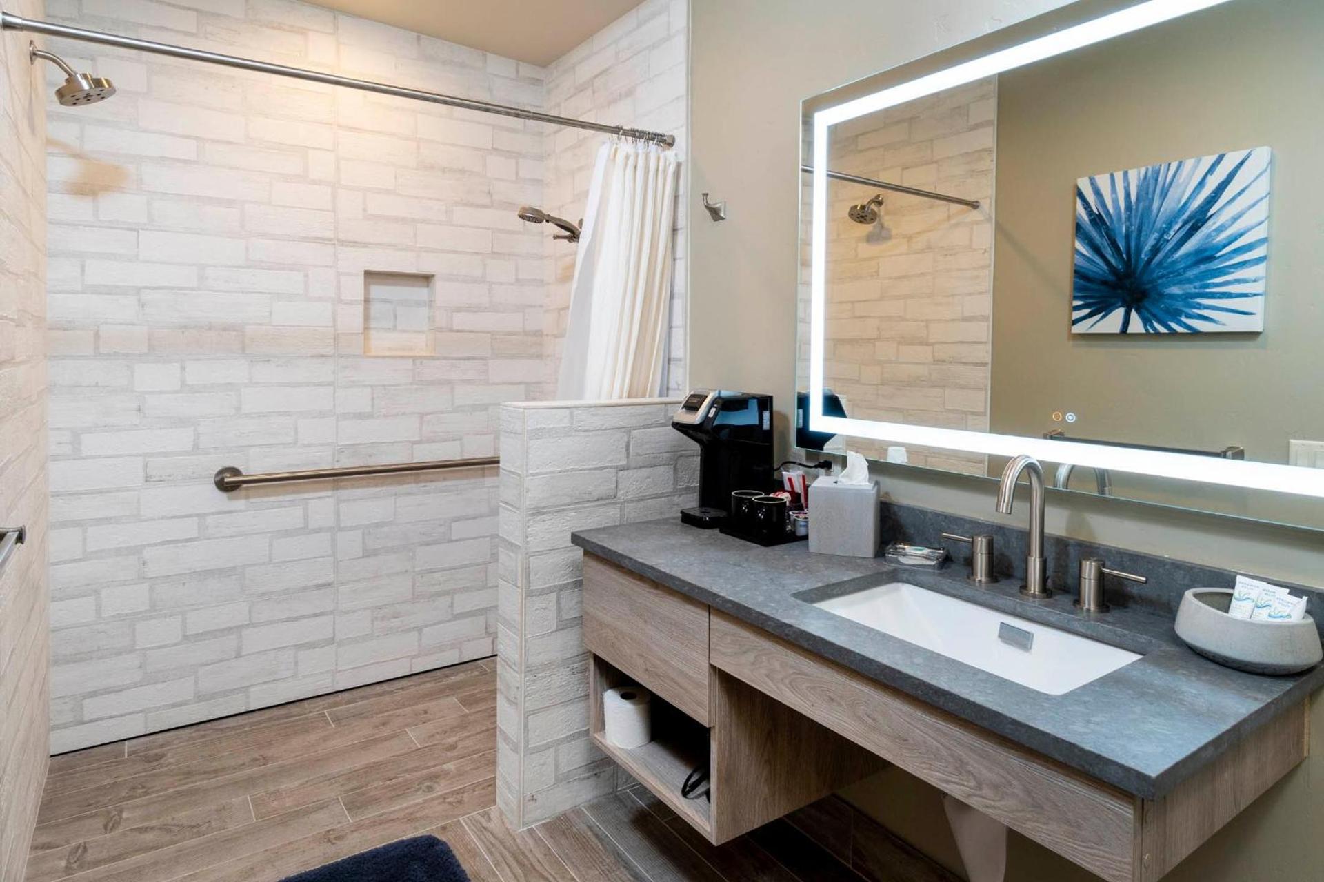 Ski Inn Taphouse Hotel photo 18