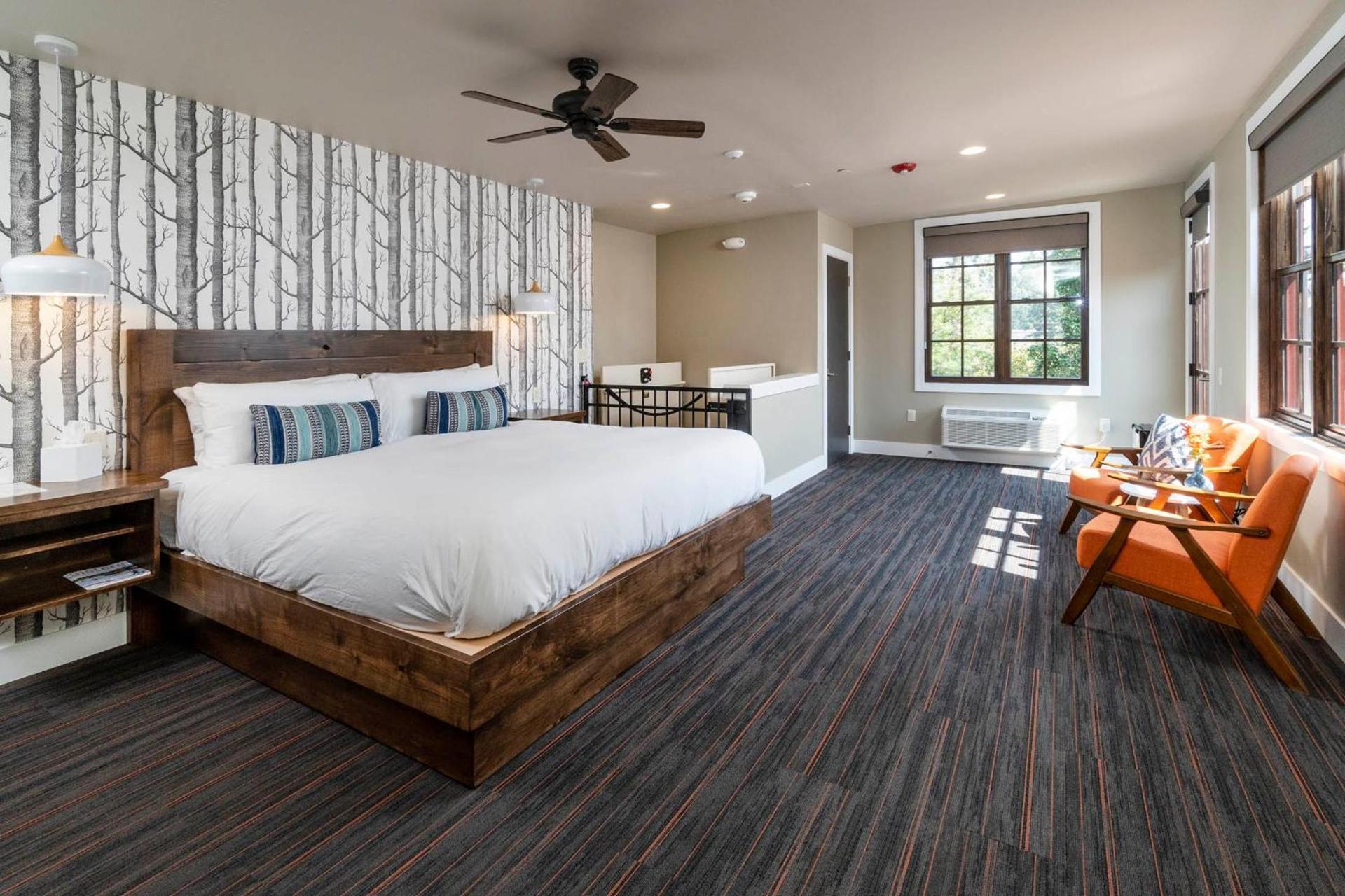 Ski Inn Taphouse Hotel photo 15