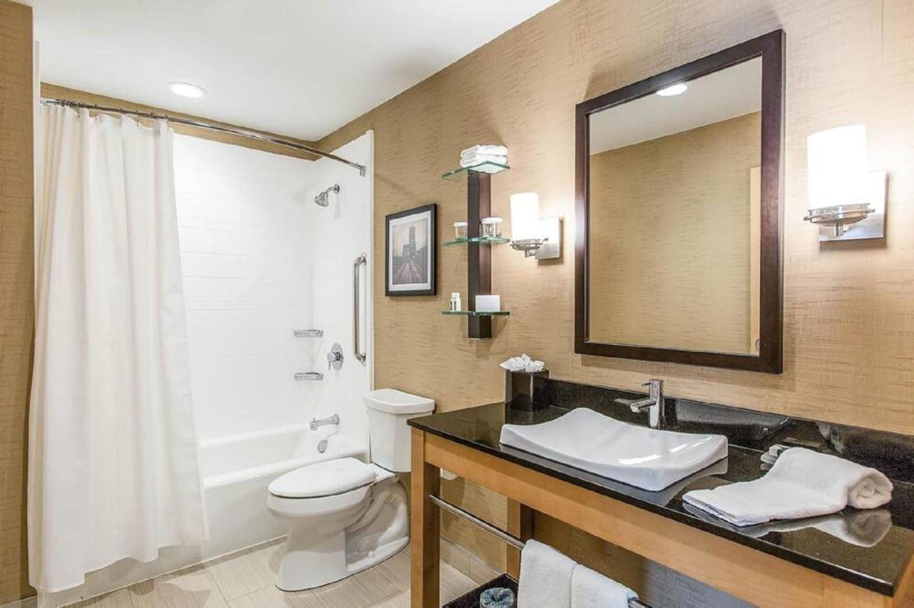 Wyndham Avon photo 62