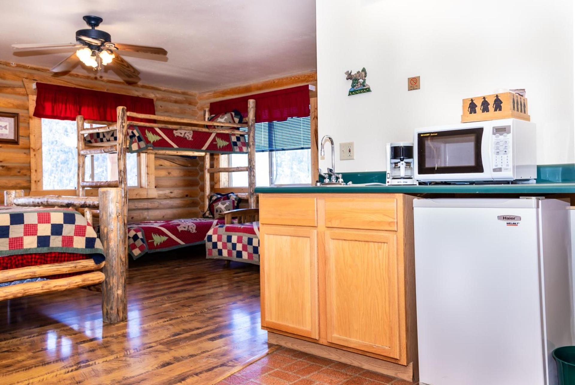 Half Moon Lake Lodge photo 14