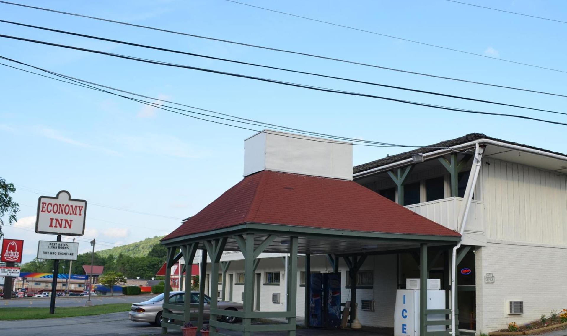 Economy Inn Bluefield photo 3