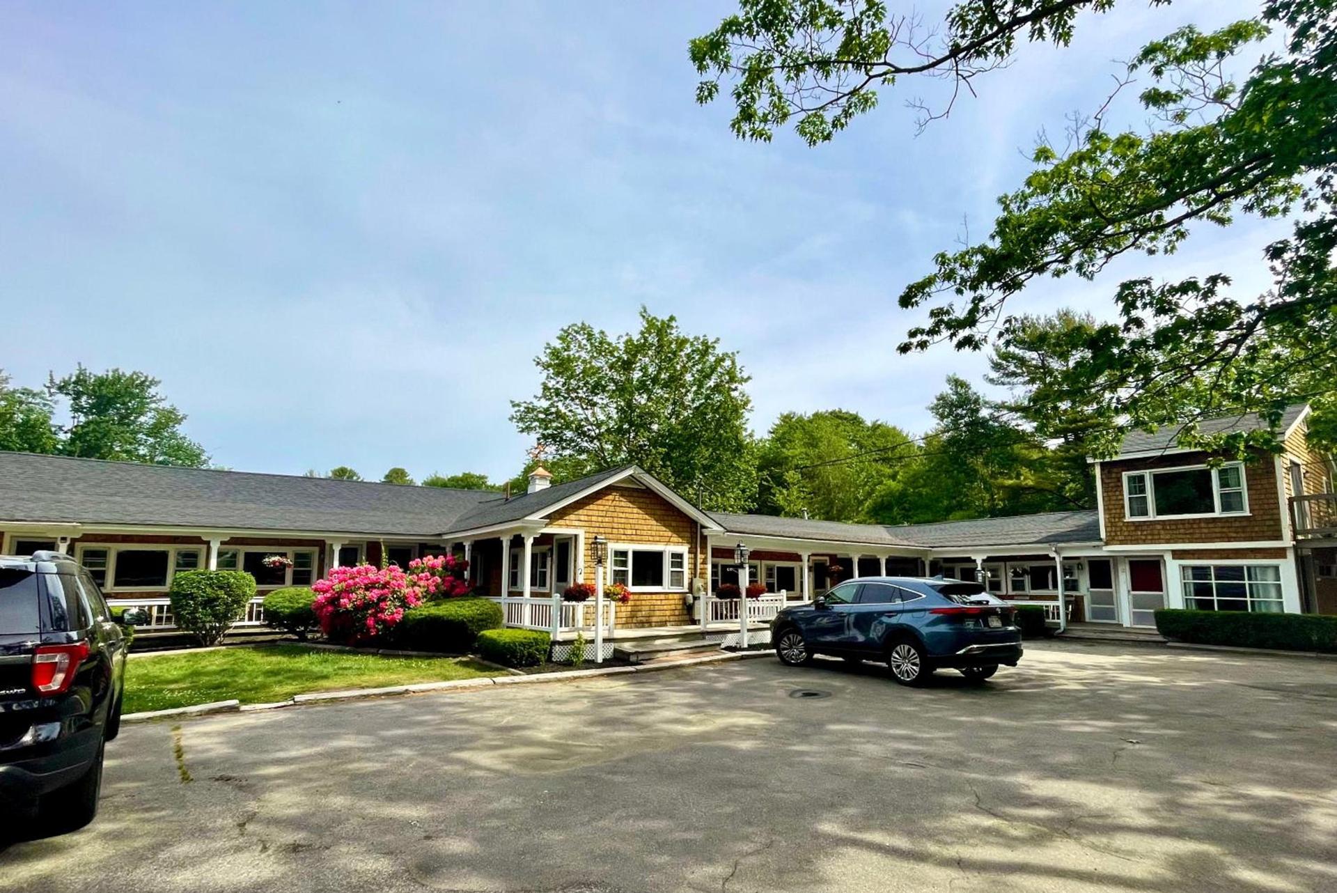 Kennebunkport Motor Lodge photo 21