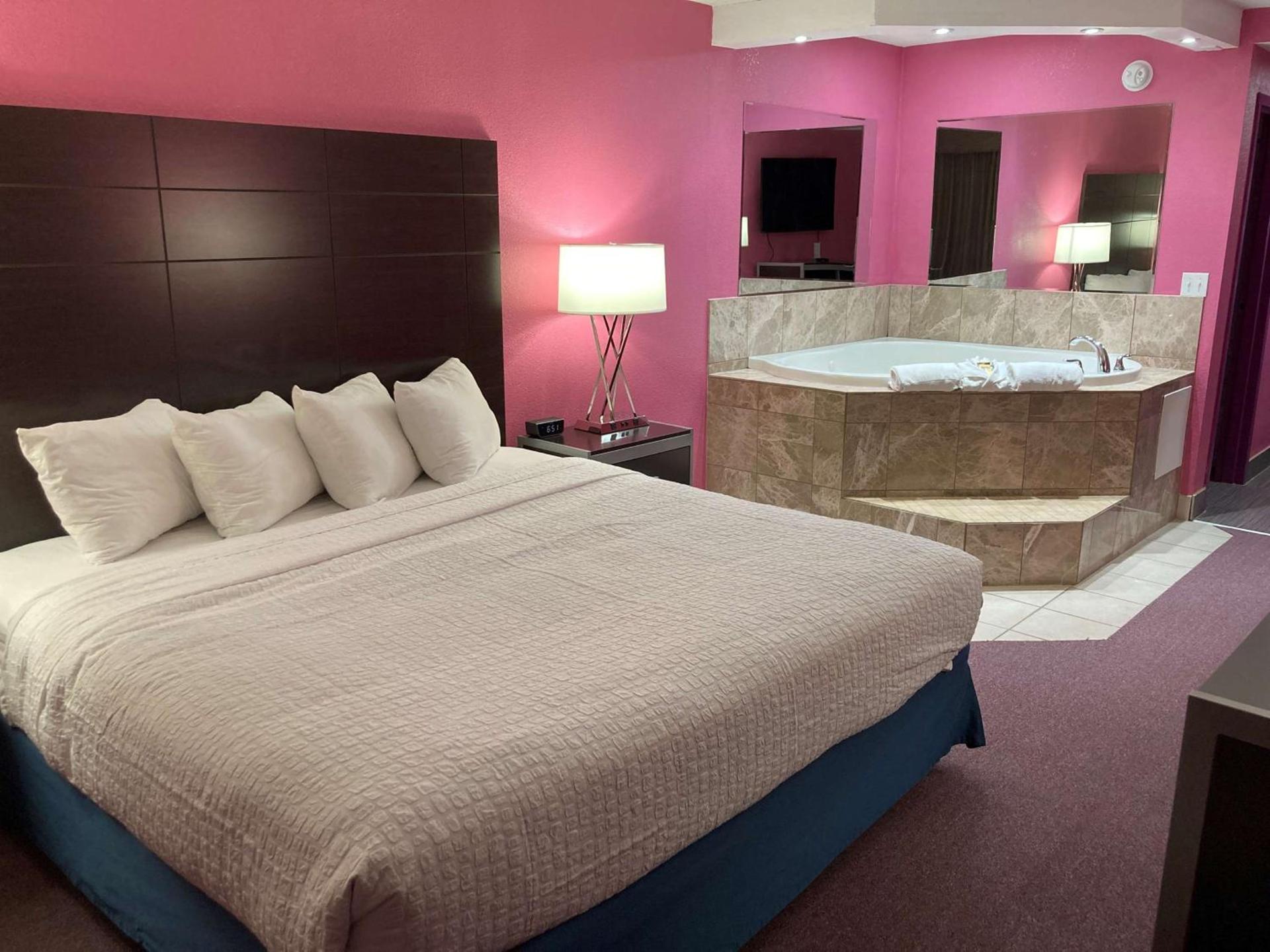 Best Western Plus Reading Inn & Suites photo 65