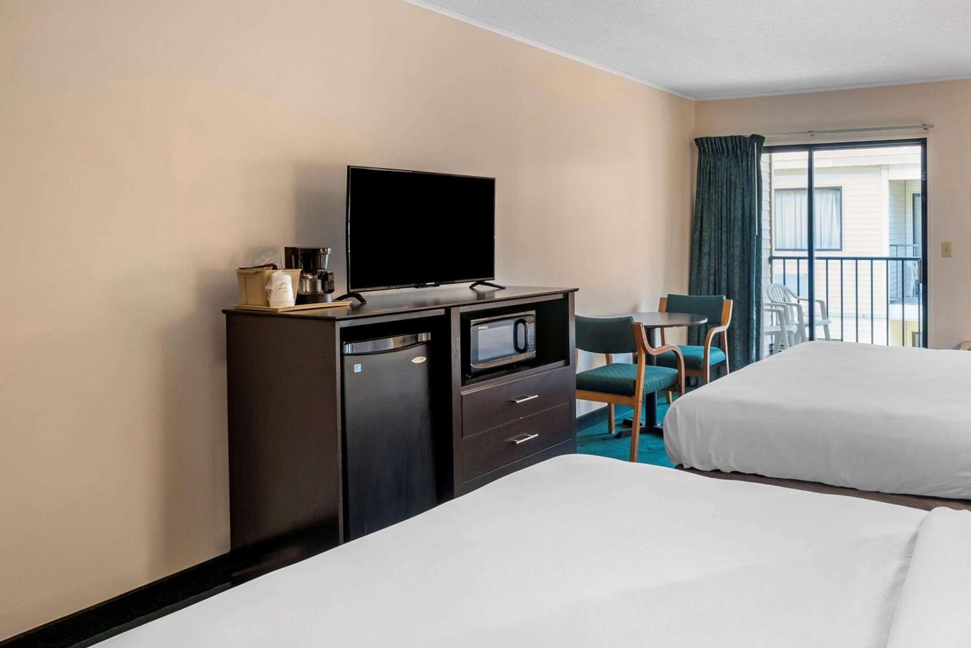 Rodeway Inn & Suites Rehoboth Beach photo 14