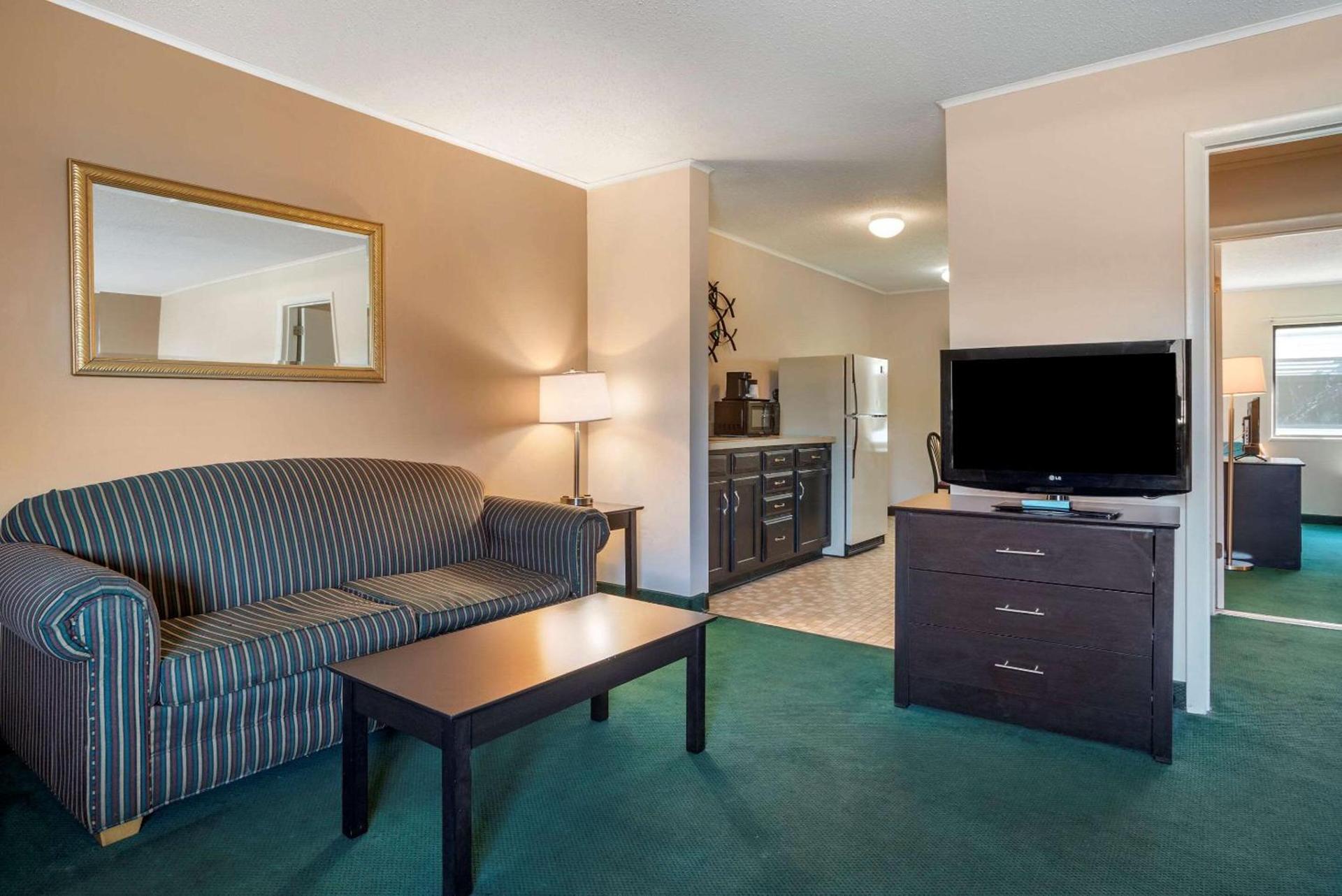 Rodeway Inn & Suites Rehoboth Beach photo 17